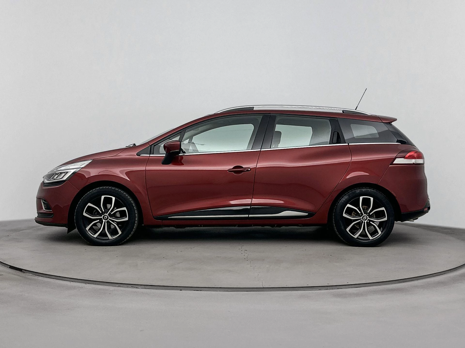 Renault-Clio-image-1