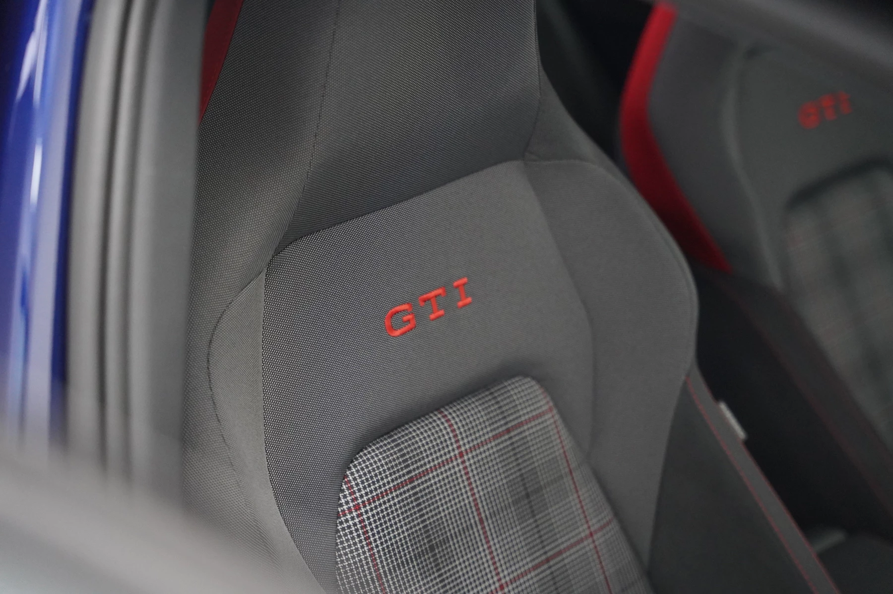 Volkswagen-Golf-image-20