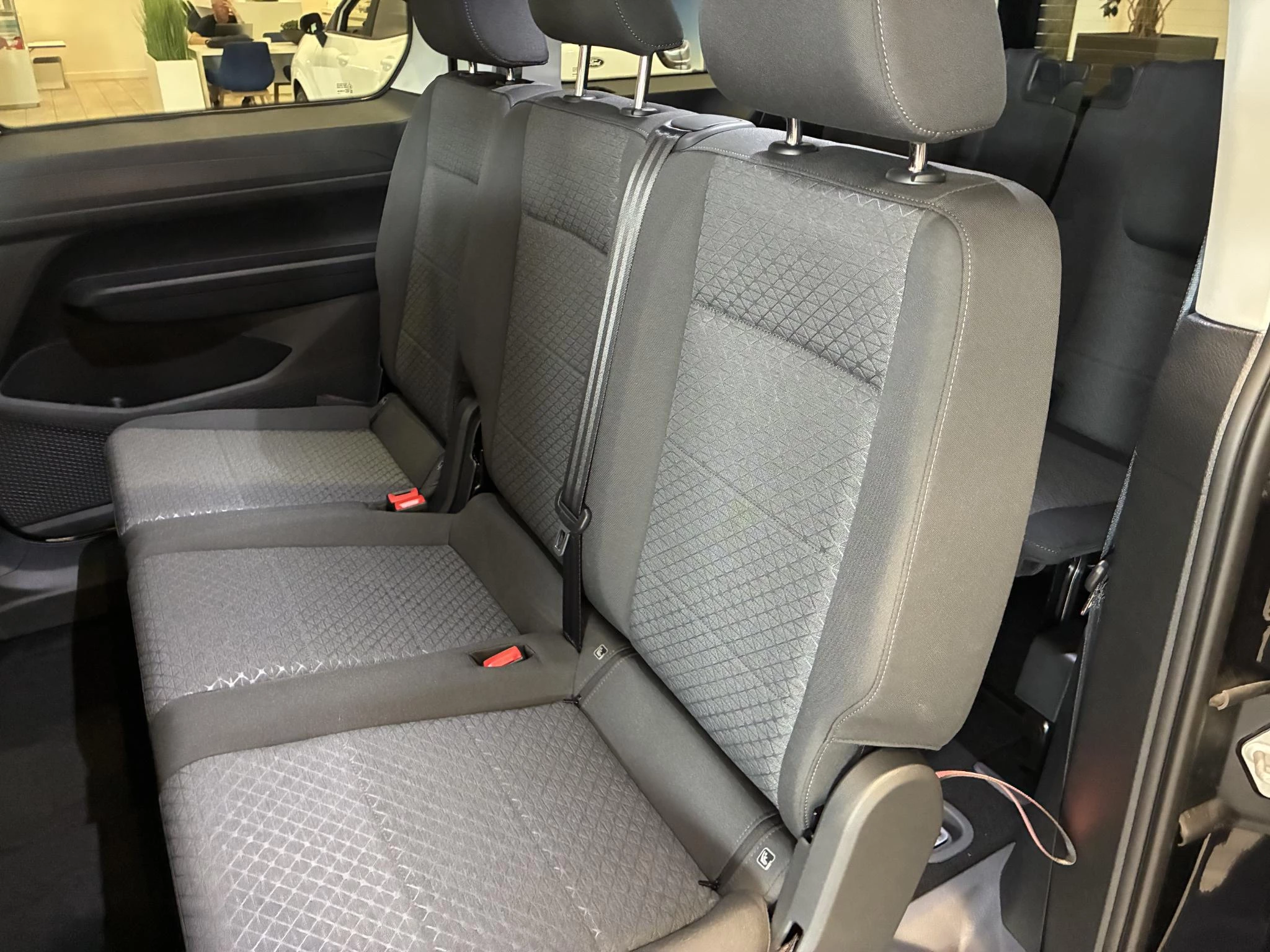 Ford Tourneo Connect 1.5 EcoBoost PHEV L2 Limited/Titanium