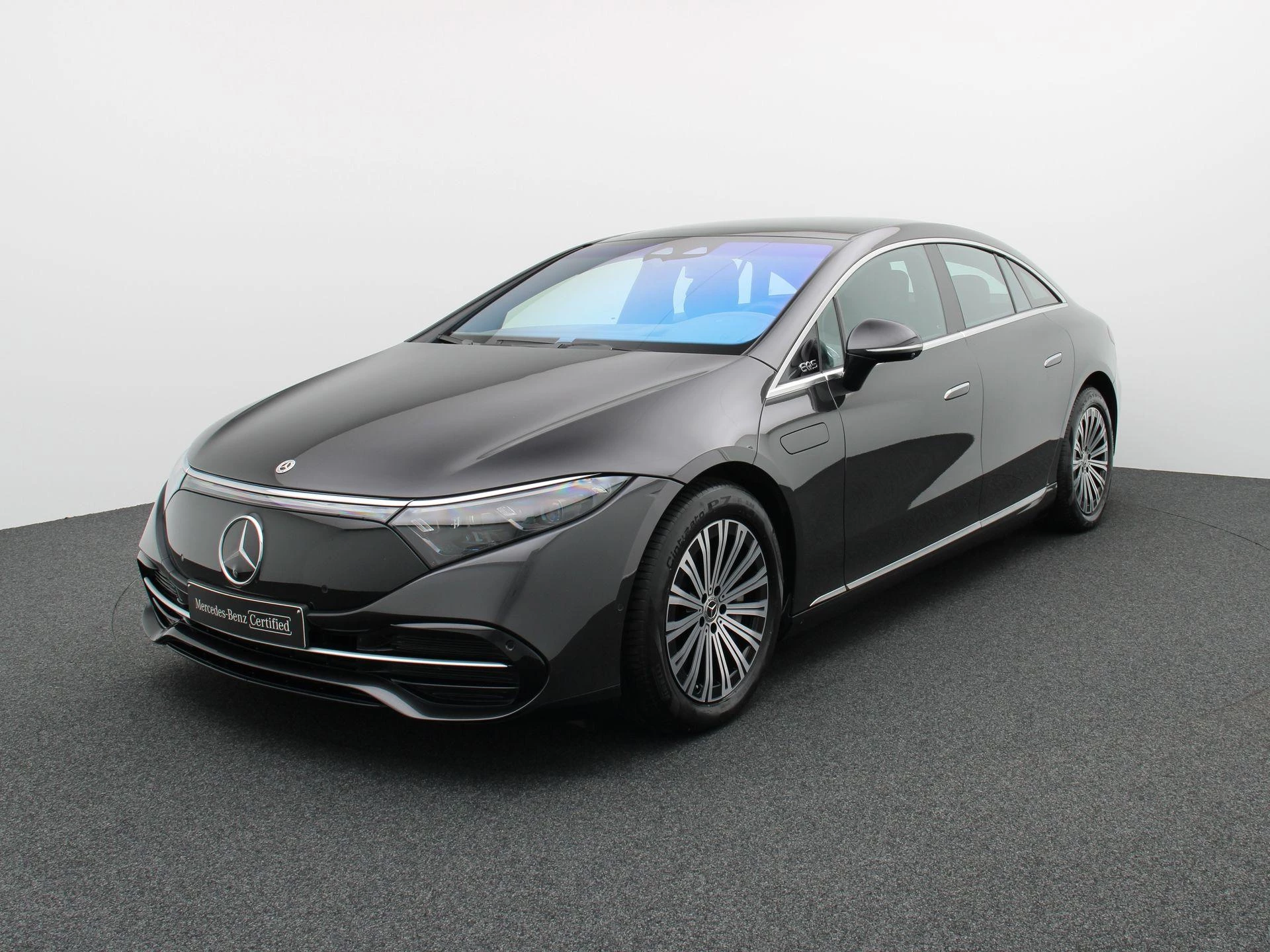 Mercedes-Benz-EQS-image-0