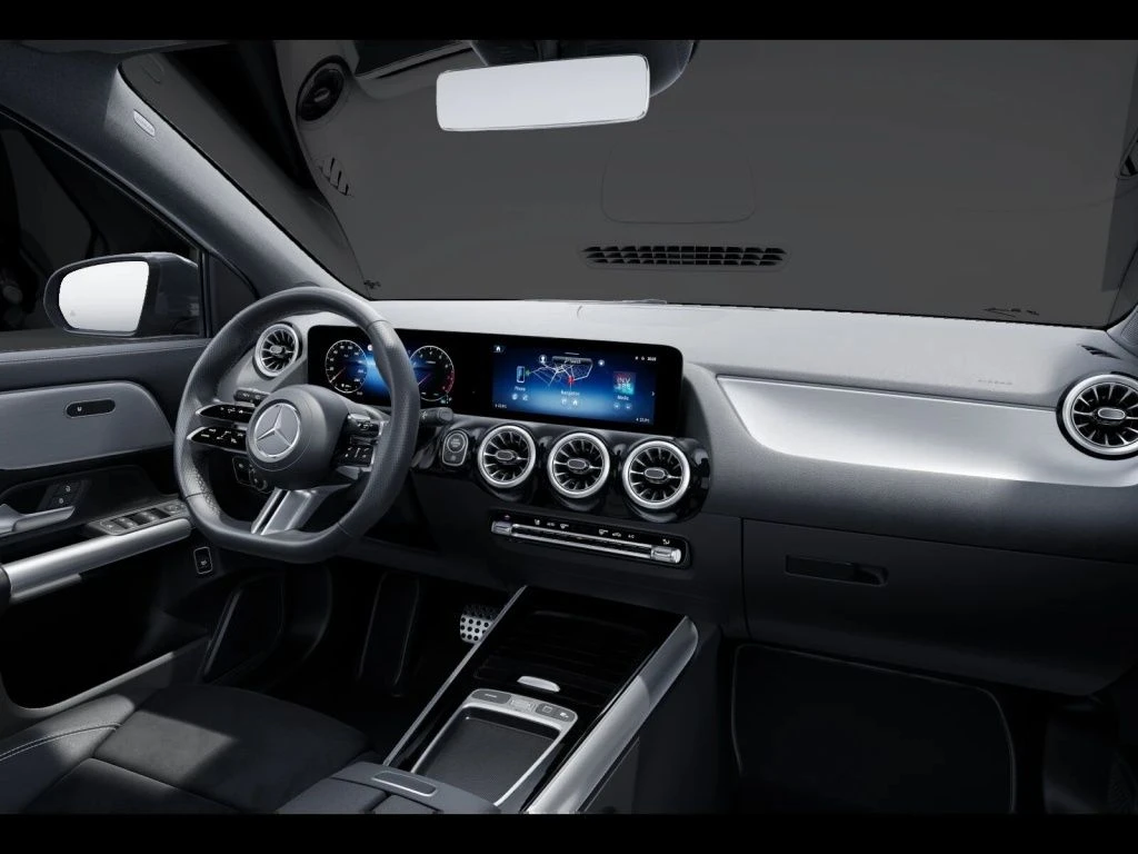 Mercedes-Benz-GLA 200-image-11
