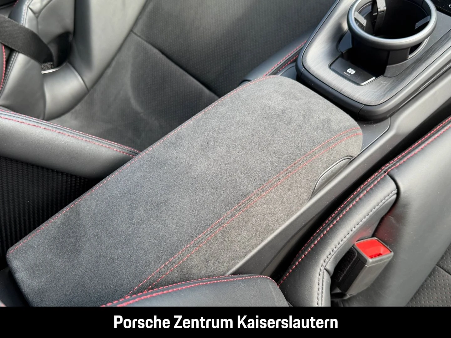 Porsche-911-image-36