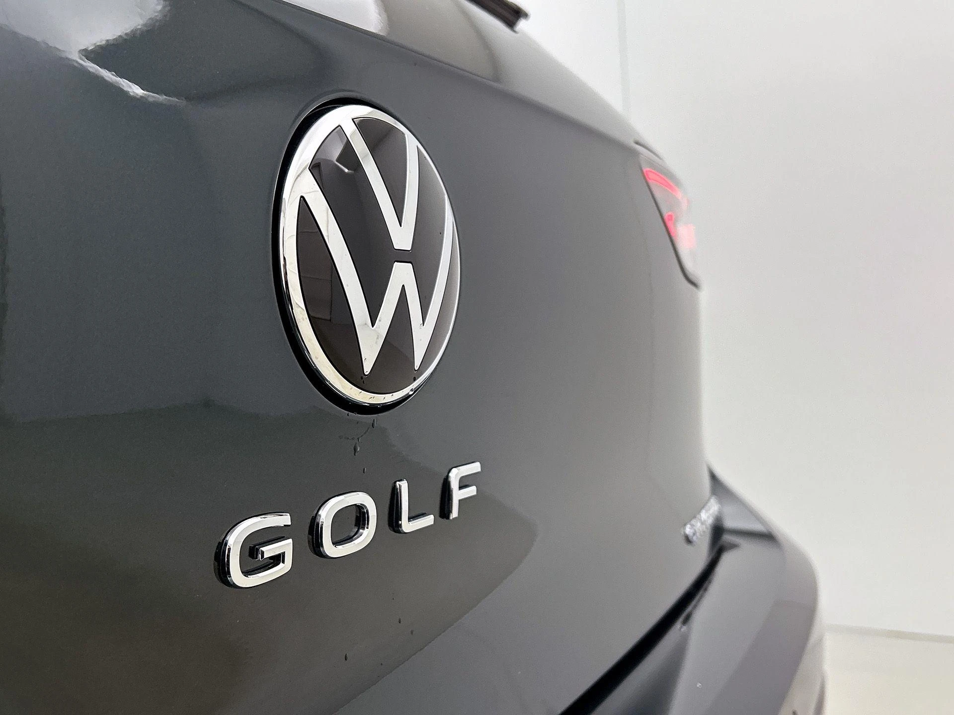 Volkswagen-Golf-image-30
