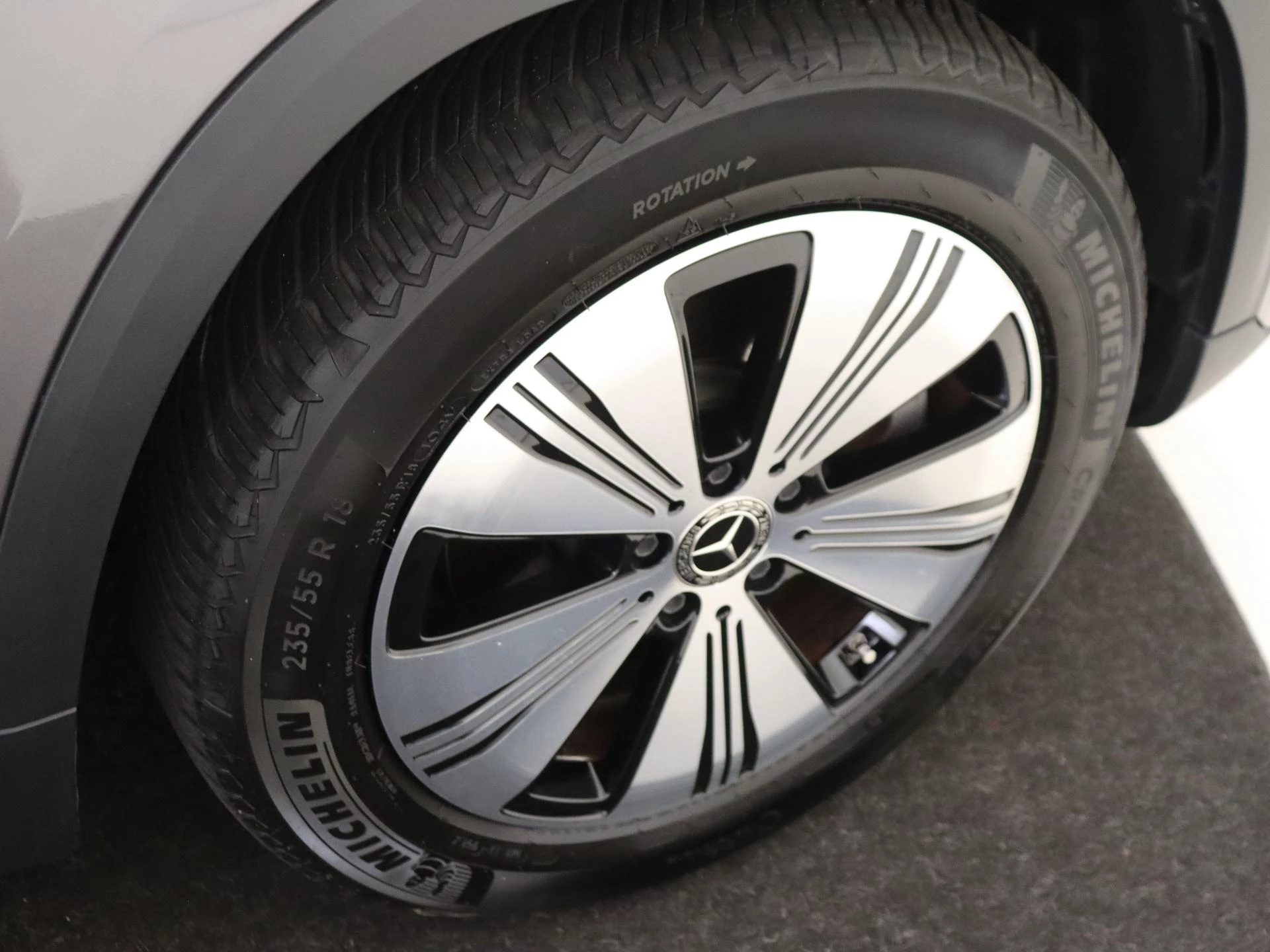 Mercedes-Benz Eqa