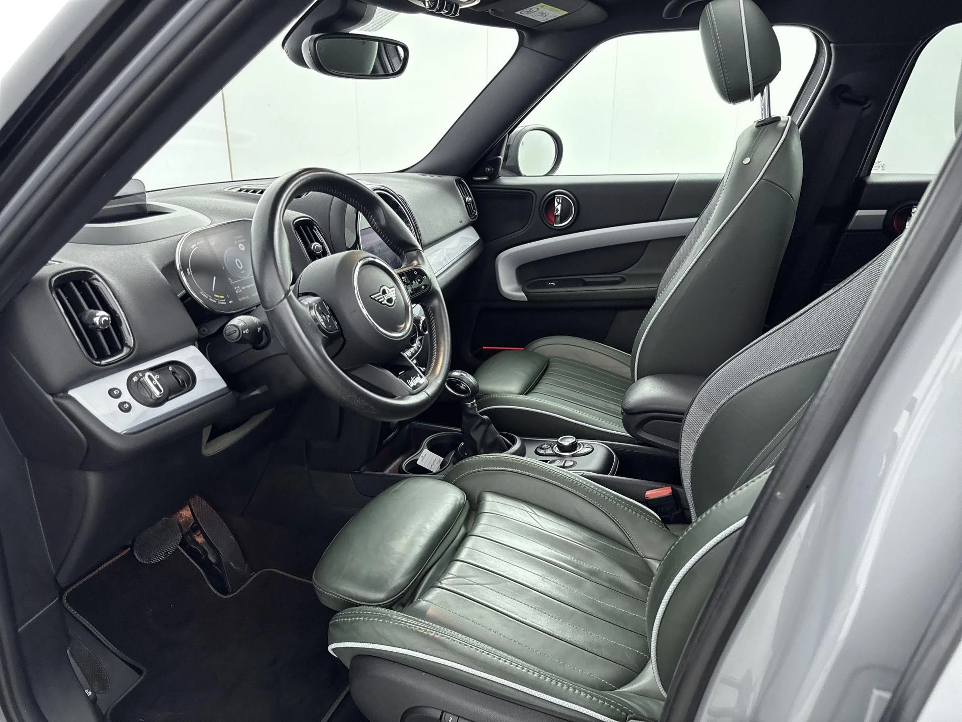 MINI-Countryman-image-16
