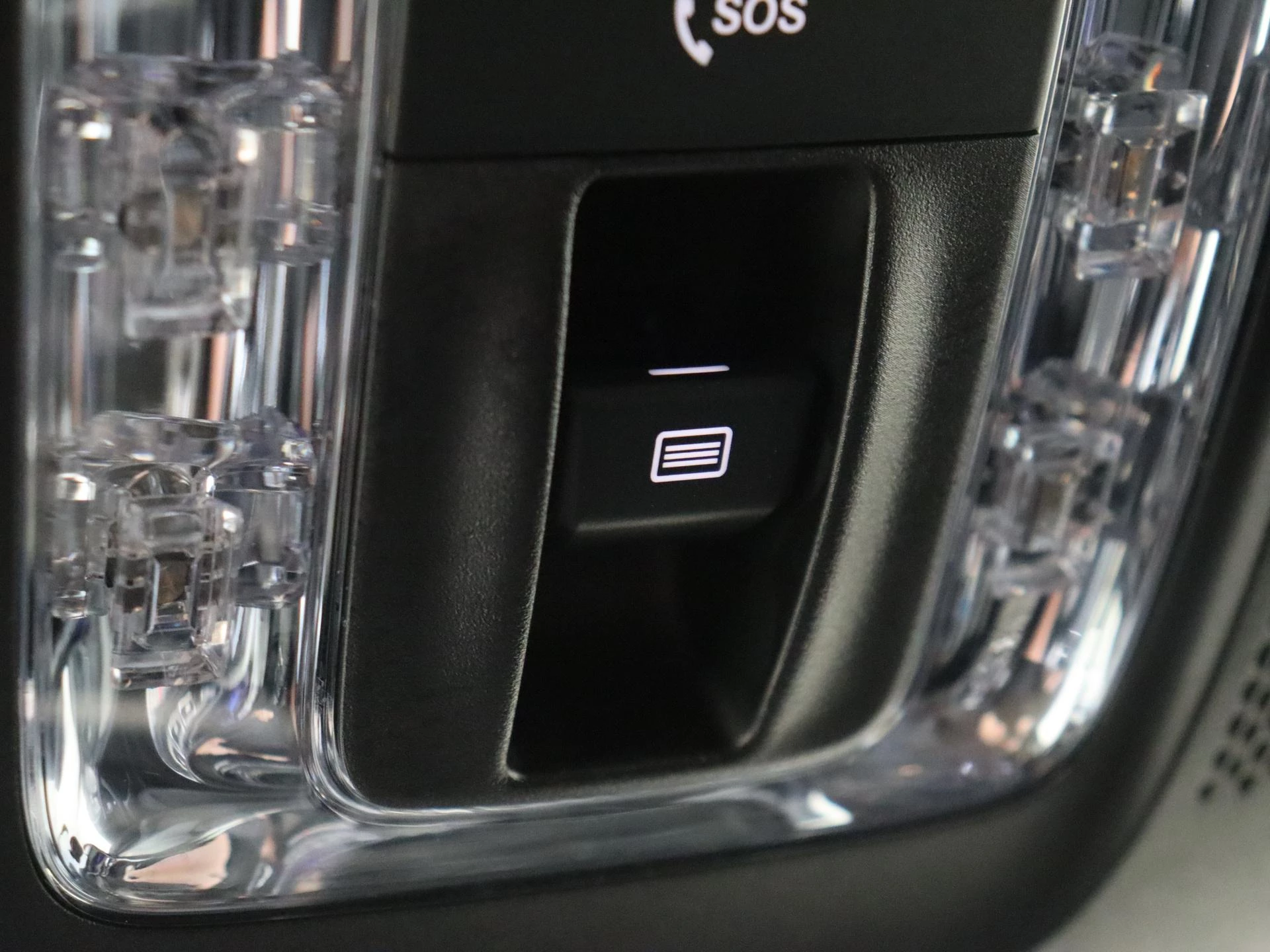 Mercedes-Benz-GLE-image-24