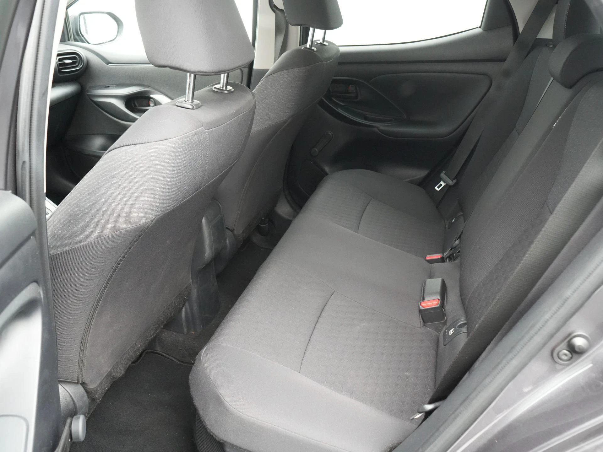 Toyota-Yaris-image-9