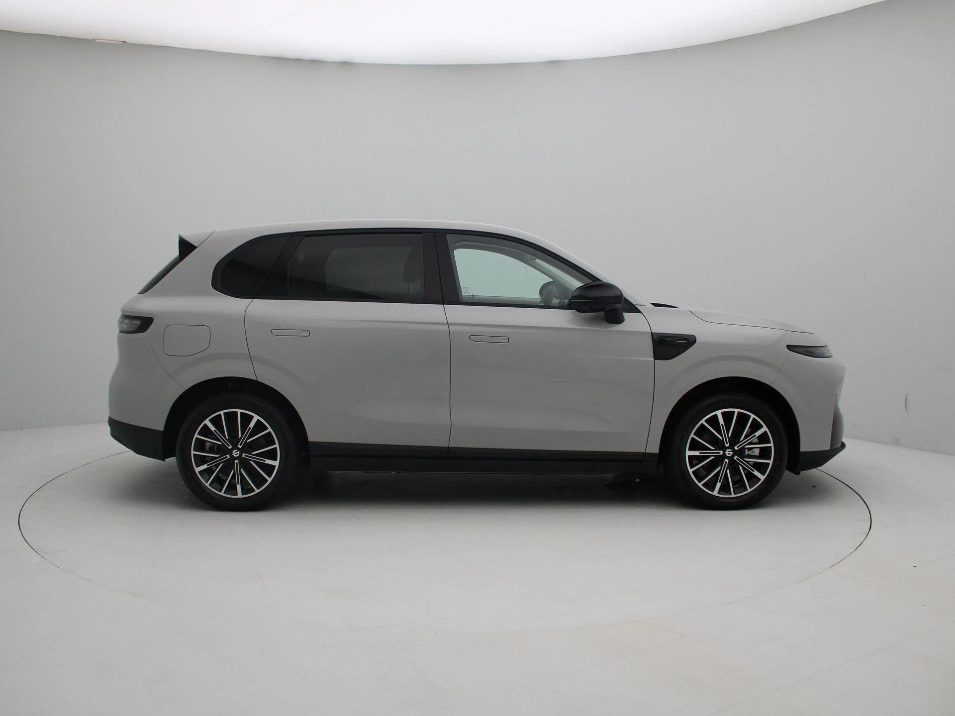 Leapmotor-B10-image-5