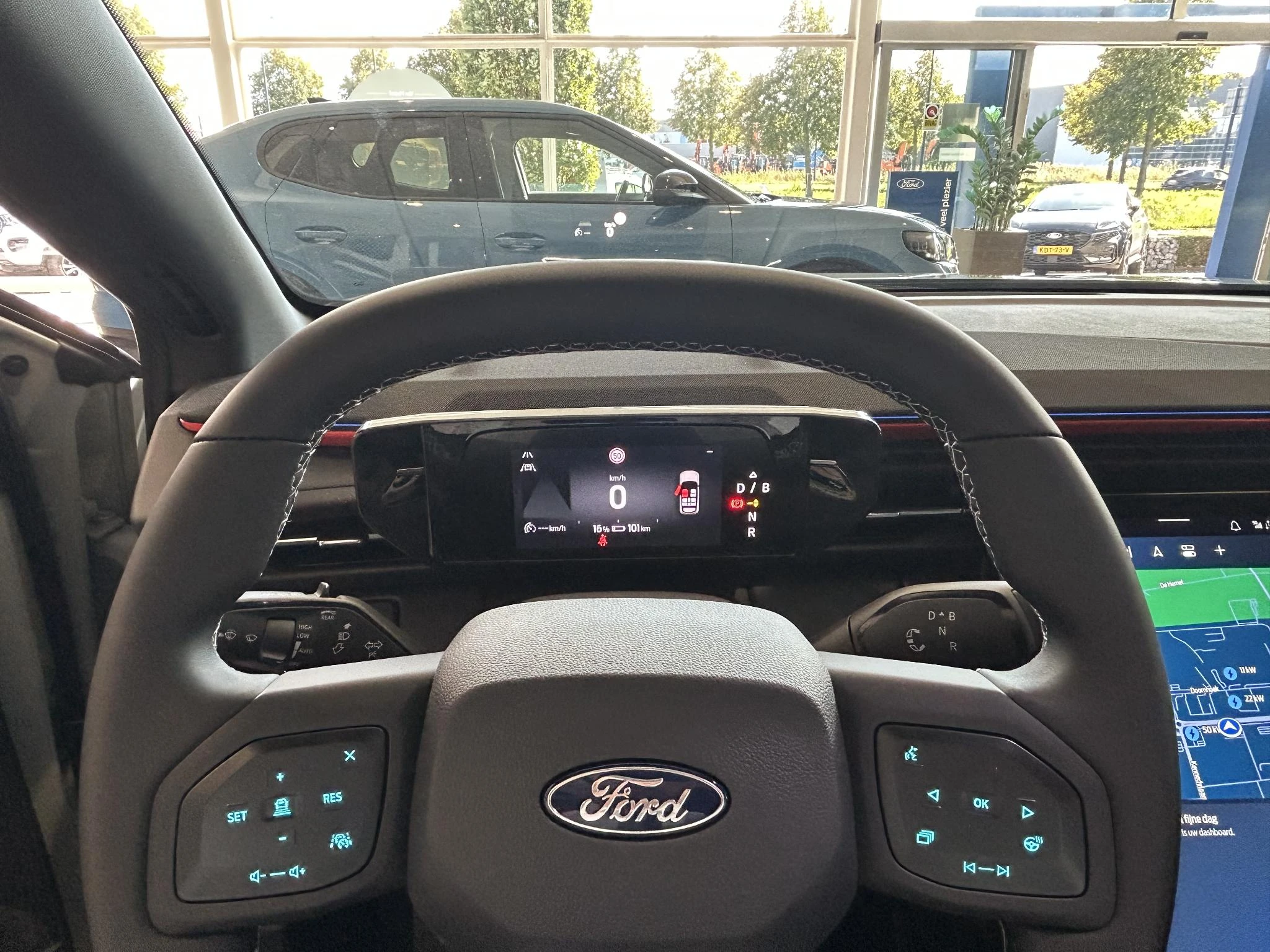 Ford-Explorer-image-12