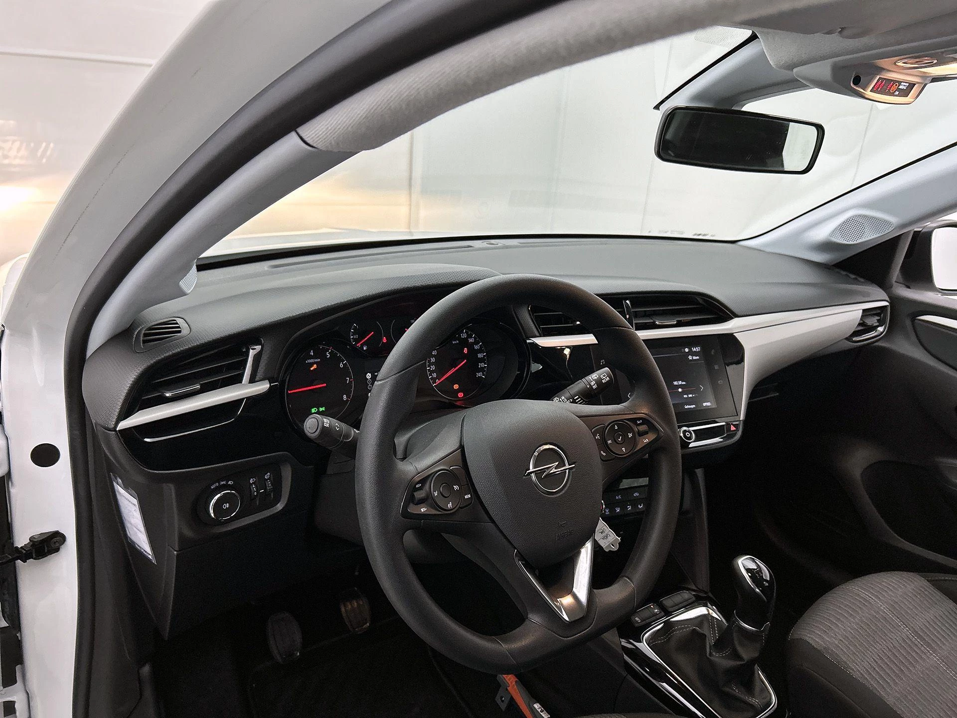 Opel-Corsa-image-7