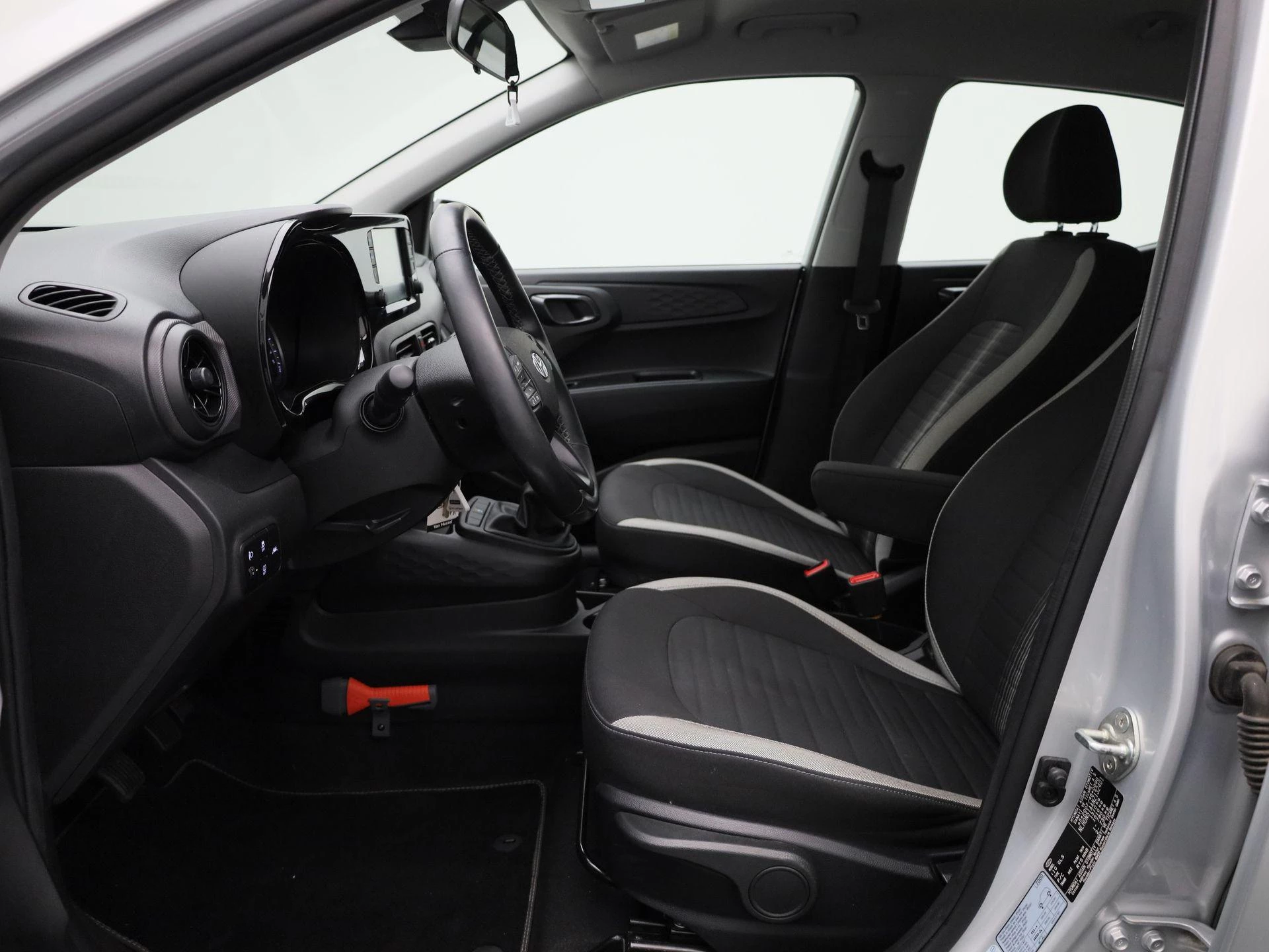 Hyundai-i10-image-8