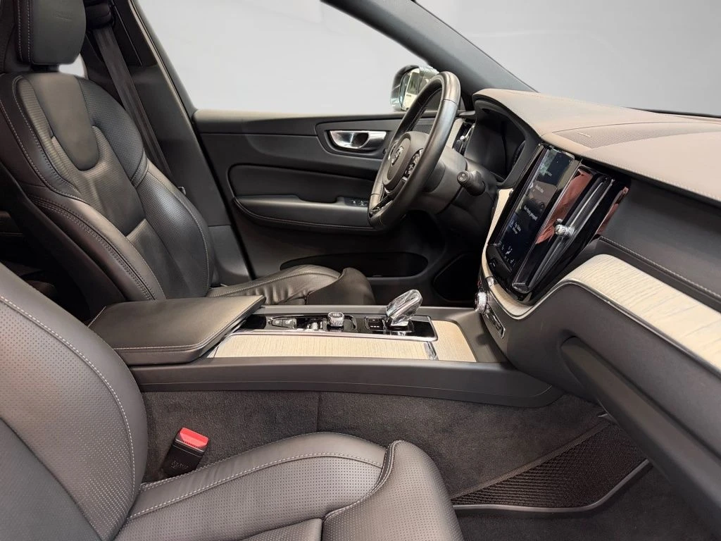 Volvo-XC60-image-14