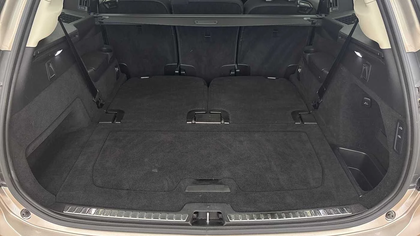 Volvo-XC90-image-4