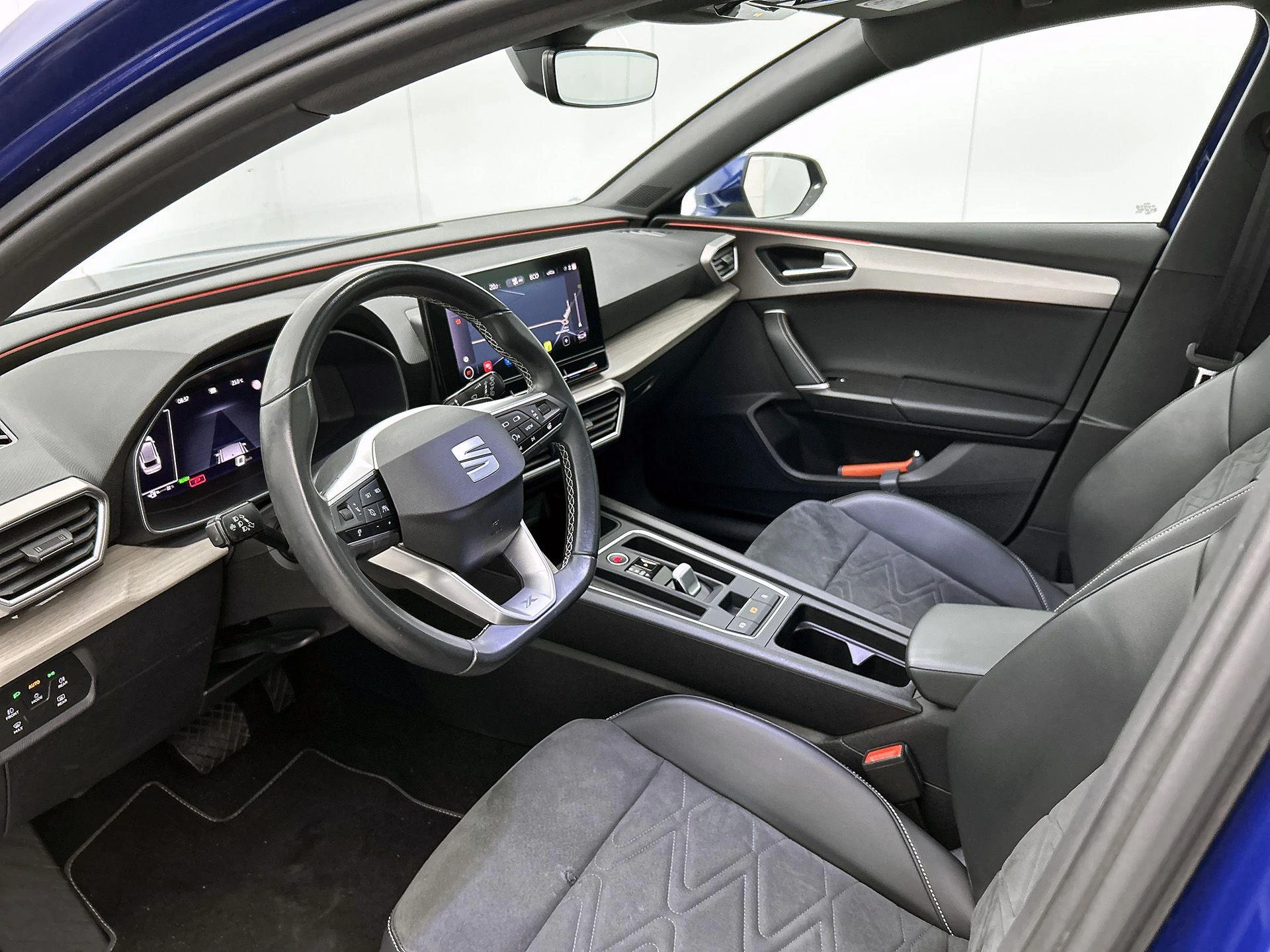 SEAT-Leon-image-20
