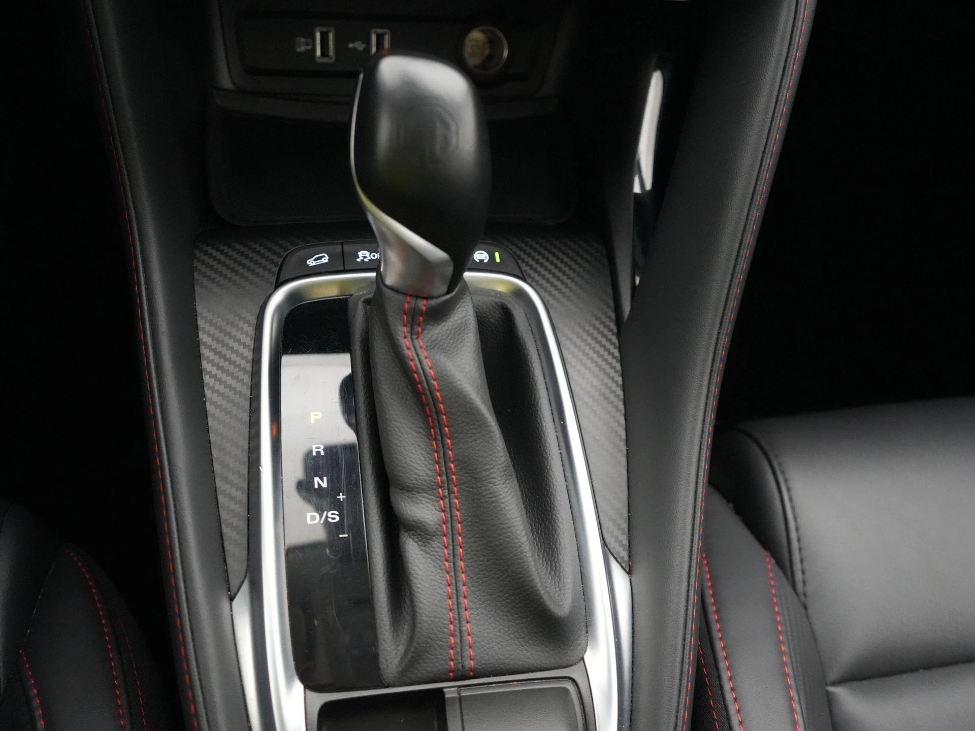 MG ZS ICE 1.0 AT LUXURY FWD