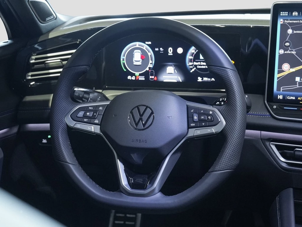 Volkswagen Tiguan 1,5 l eHybrid DSG R-Line AHK PANO NAVI