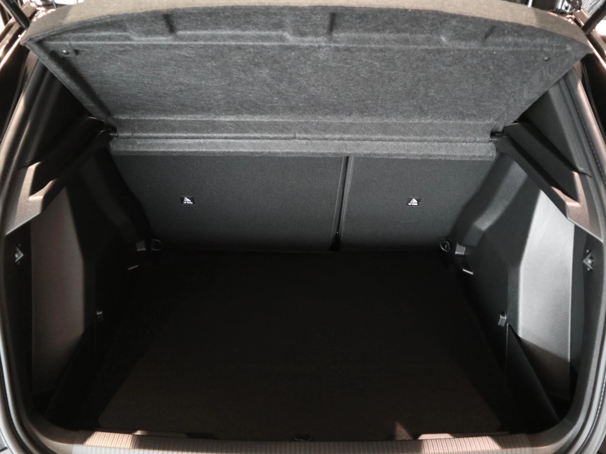 Peugeot-2008-image-6