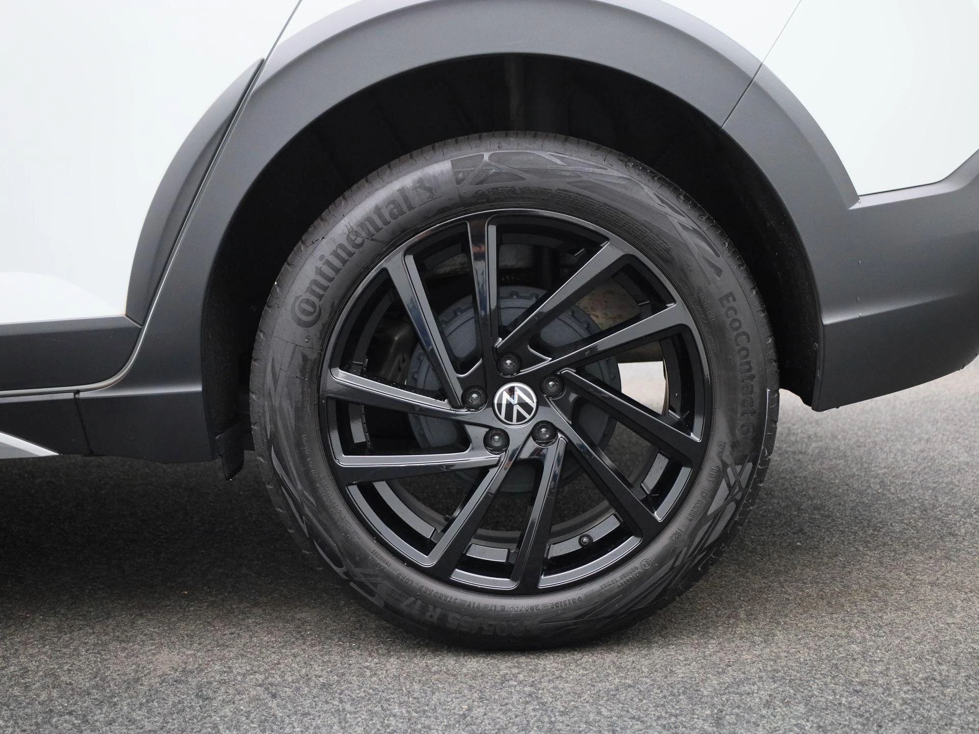 Volkswagen-Taigo-image-12