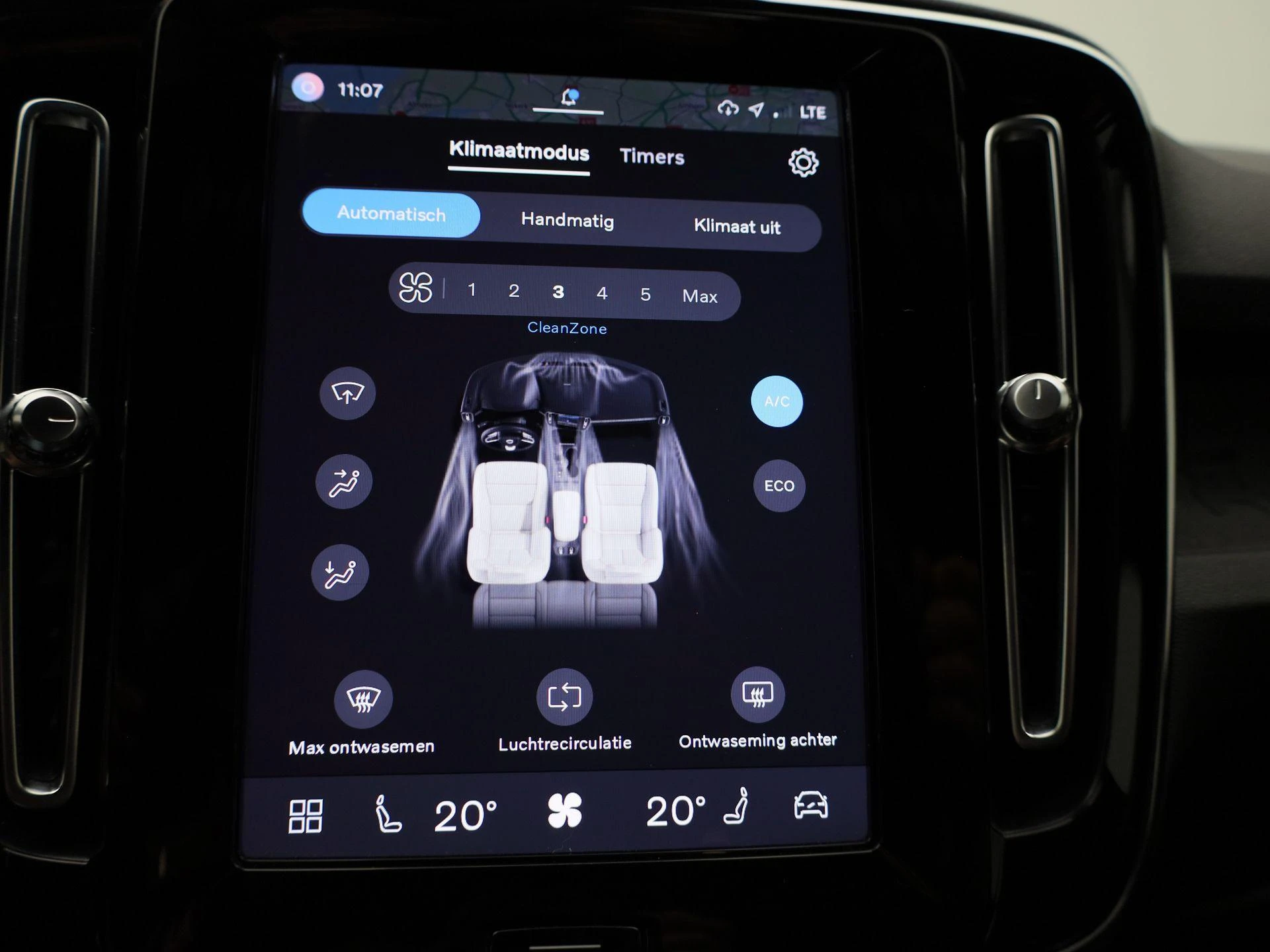 Volvo-XC40-image-24