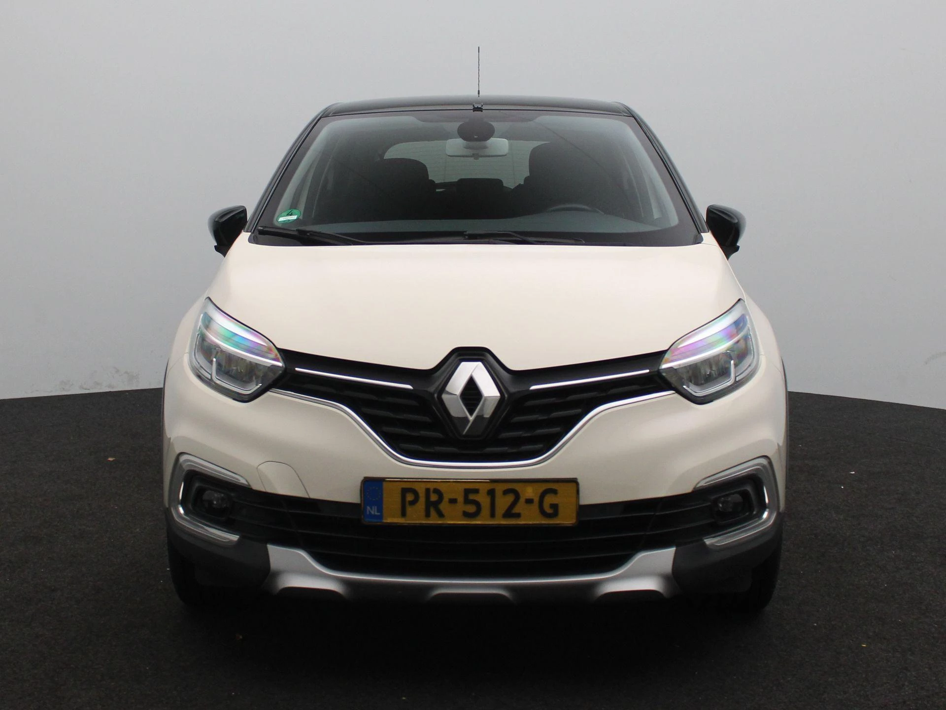 Renault-Captur-image-2