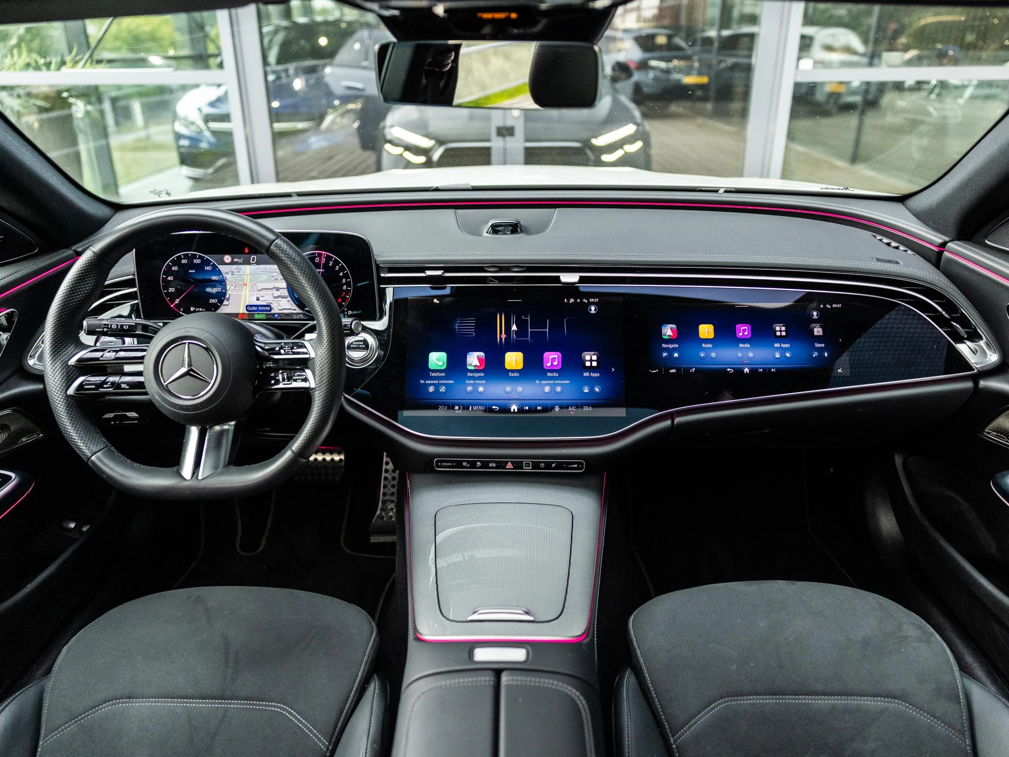 Mercedes-Benz-E-Klasse-image-13