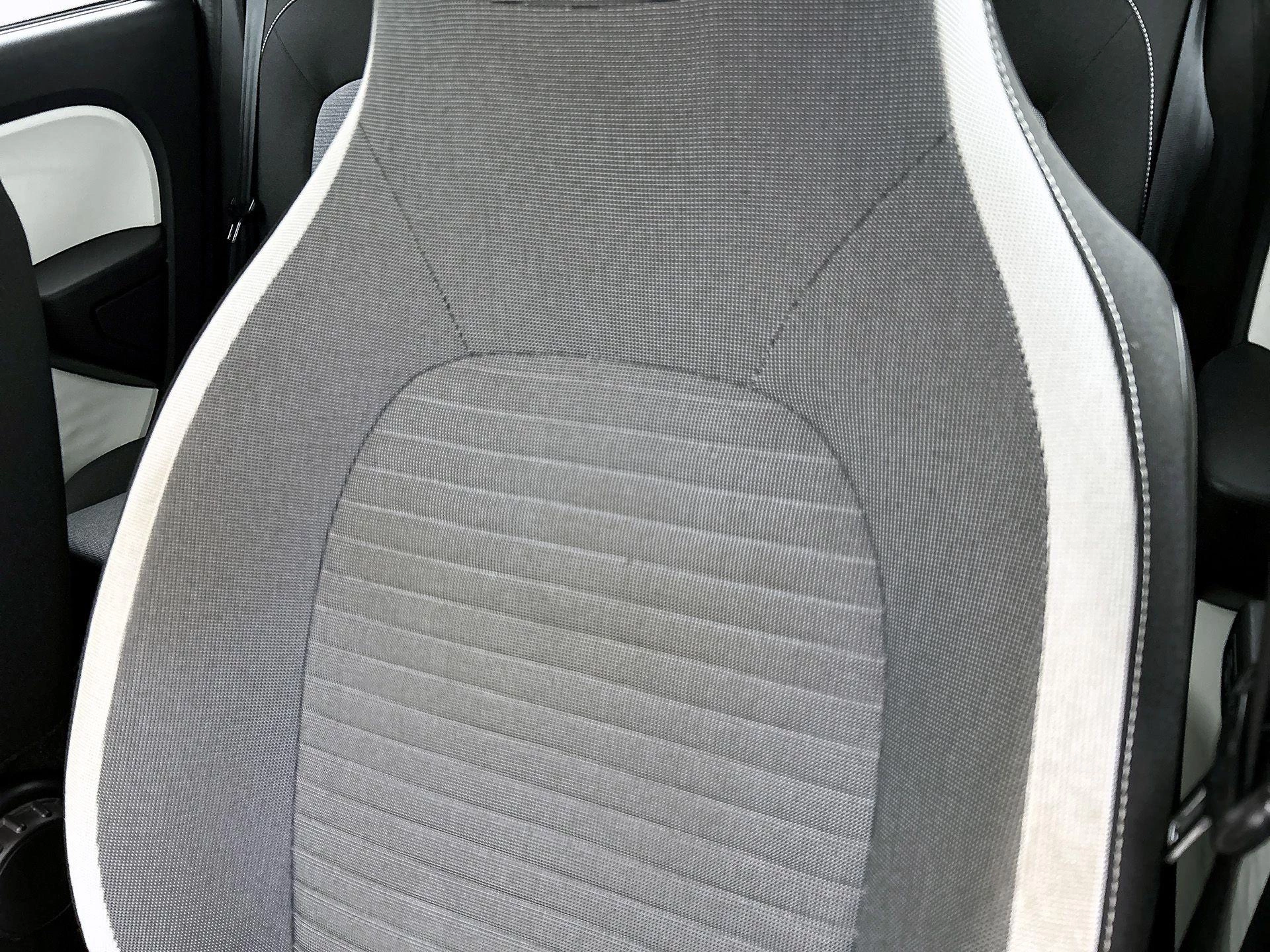 Renault-Twingo-image-13