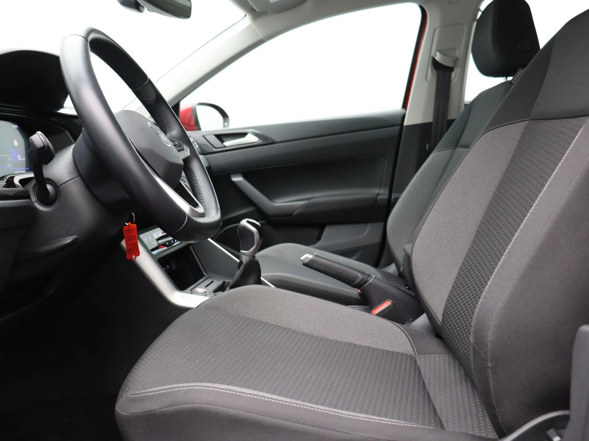 Volkswagen-Taigo-image-13