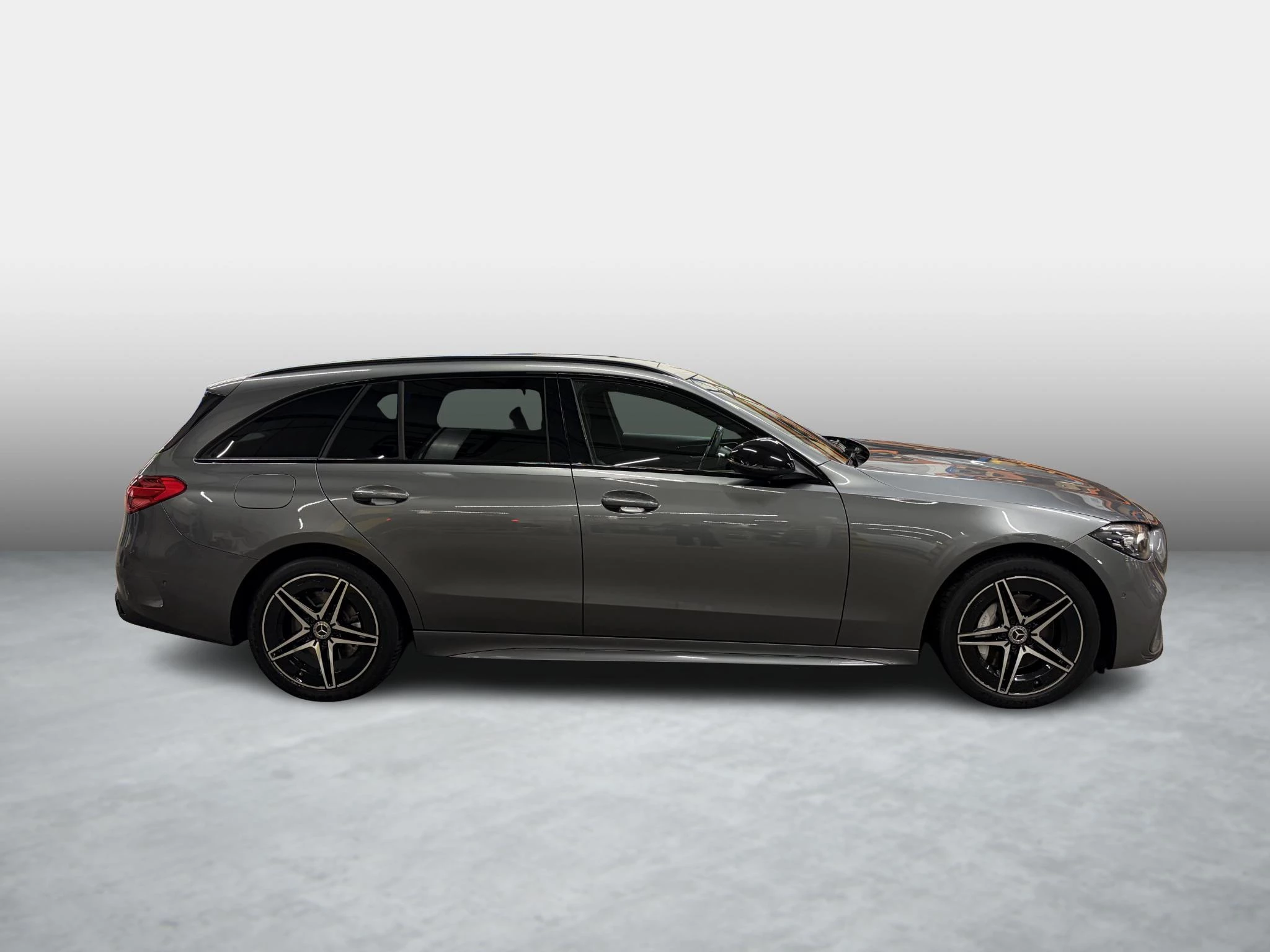 Mercedes-Benz C-Klasse 300 e AMG Line Estate + PANORAMISCH DAK + NIGHTPAKKET +