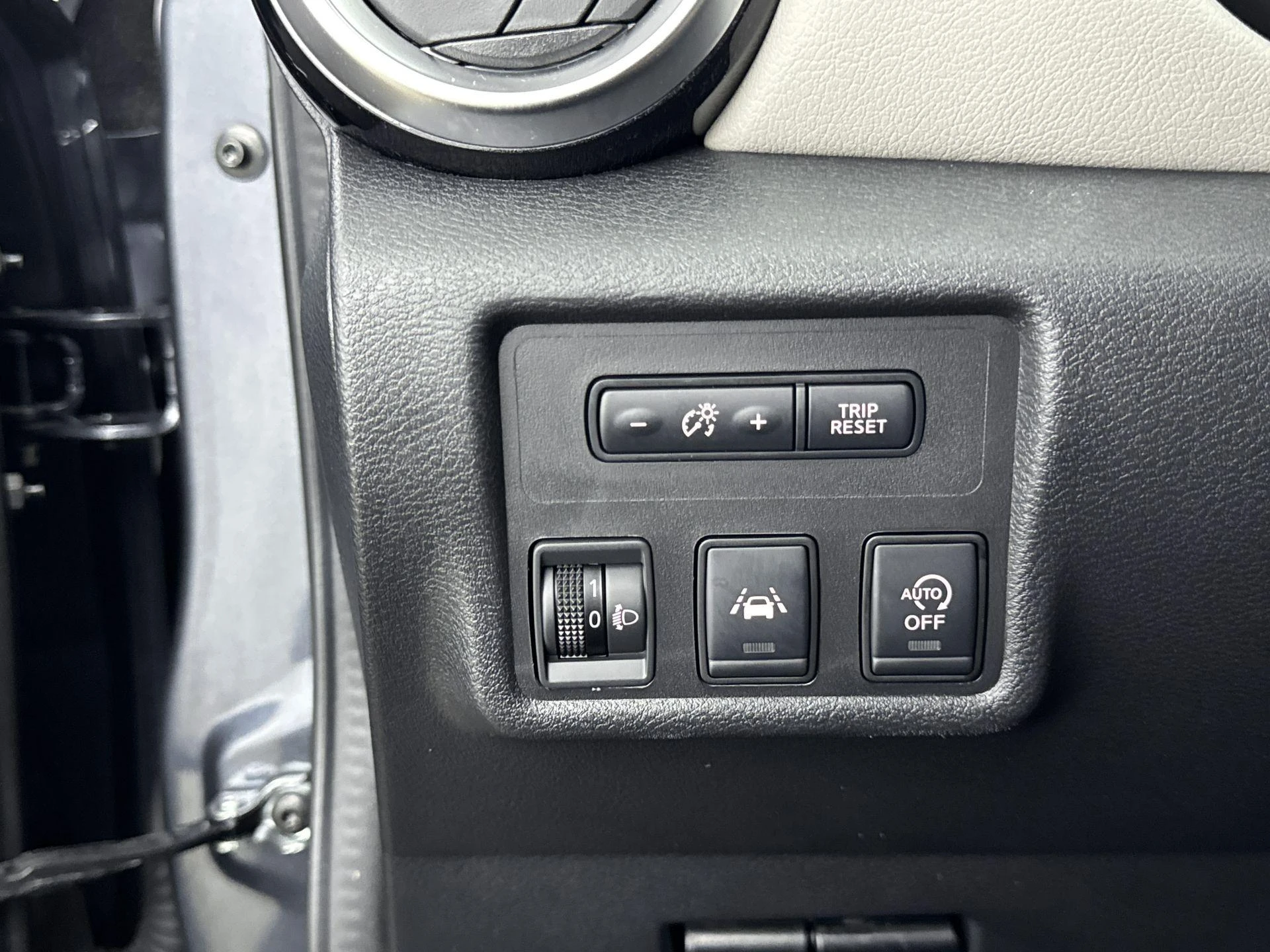 Nissan-Micra-image-18
