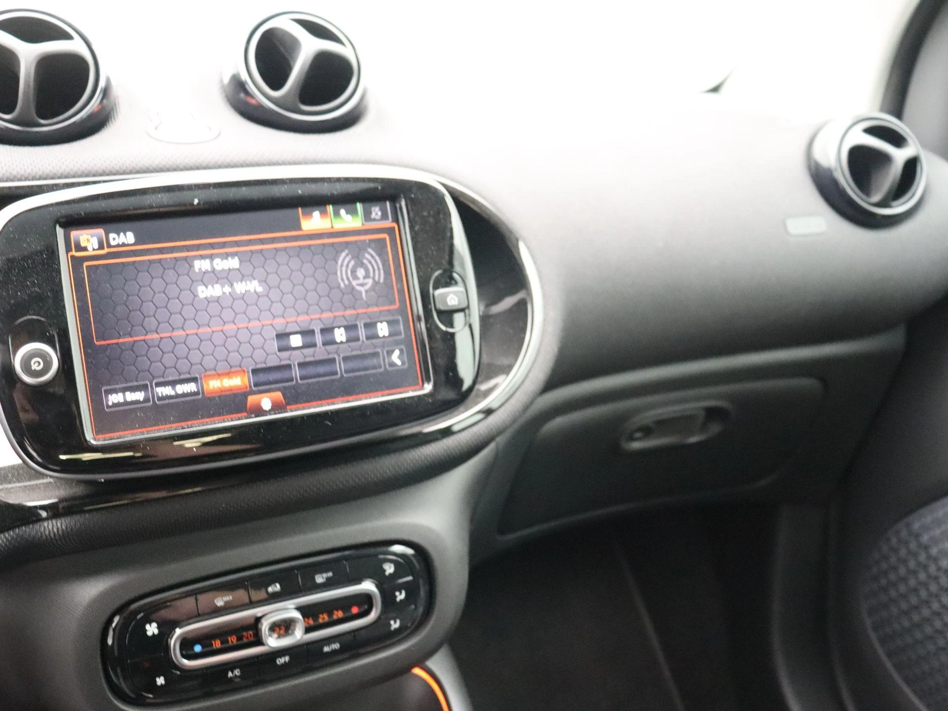 smart Fortwo coupé Elektromotor 60kW Comfort+