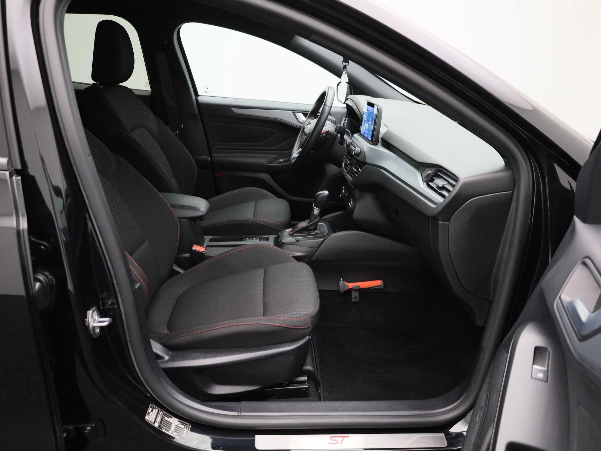 Ford Focus Wagon 1.0 EcoBoost Hybrid ST Line Style
