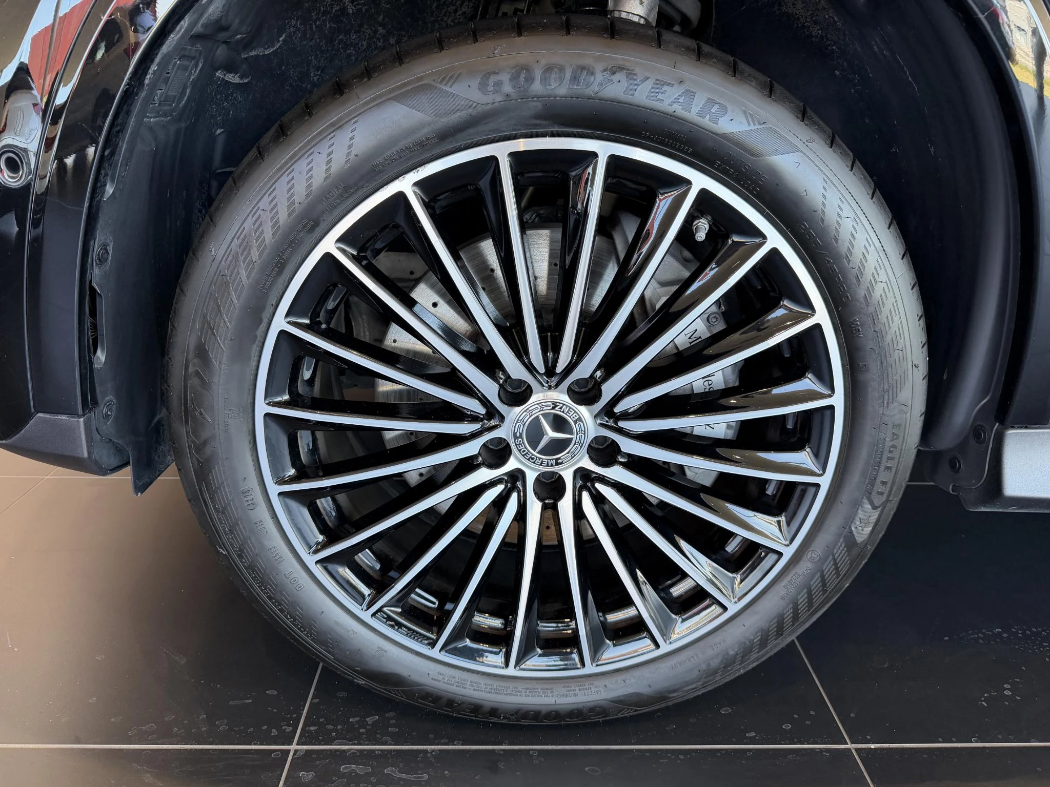 Mercedes-Benz-GLC-image-9