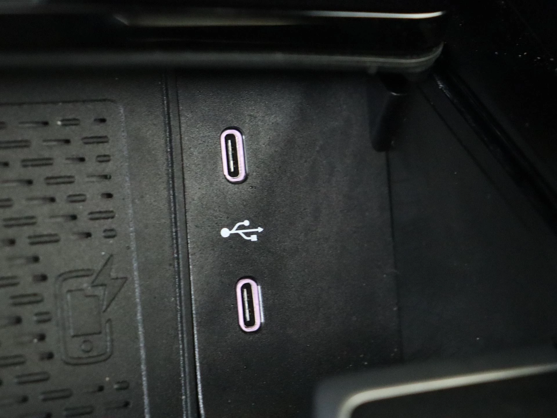 Mercedes-Benz-GLE-image-33