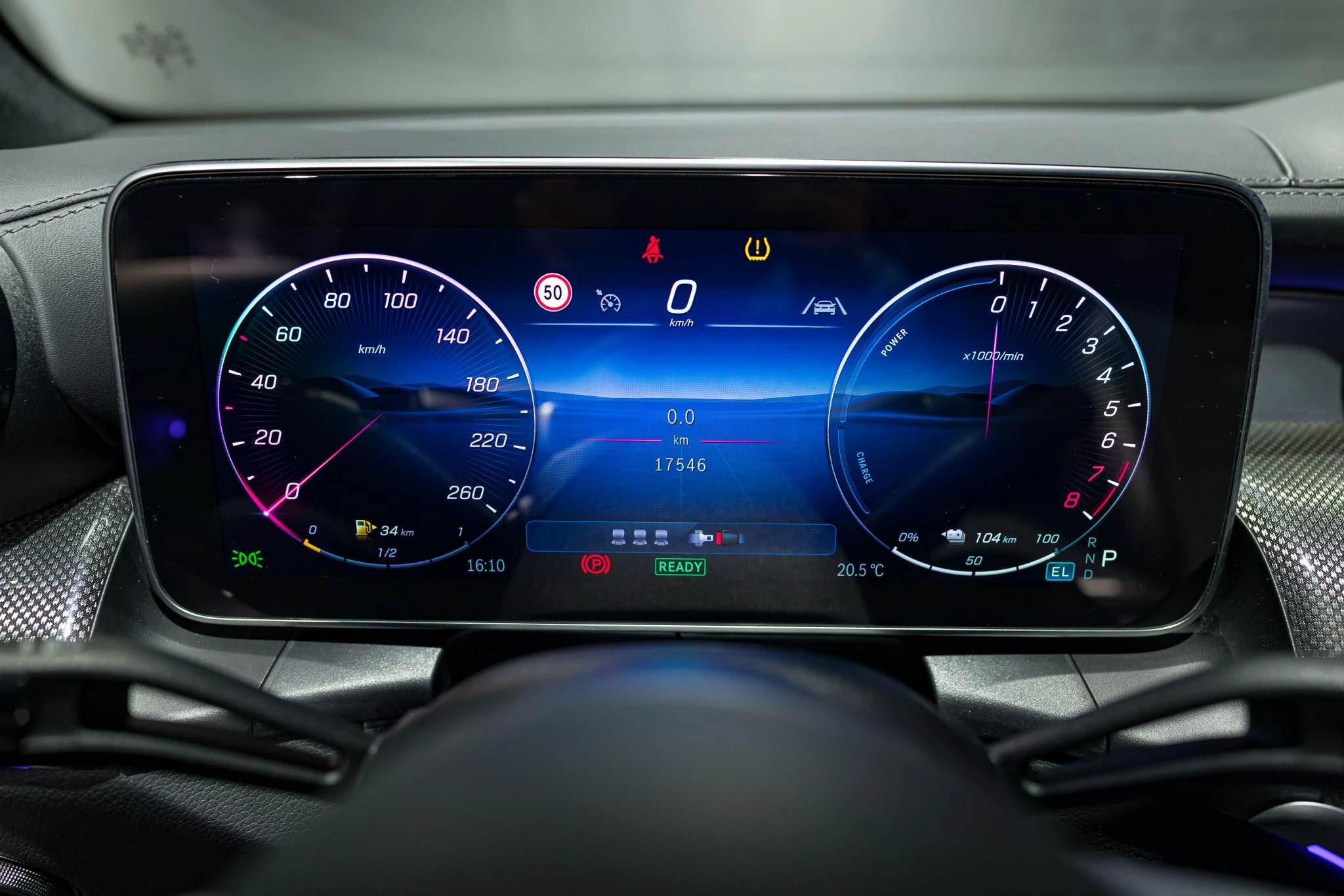 Mercedes-Benz-GLC-image-11