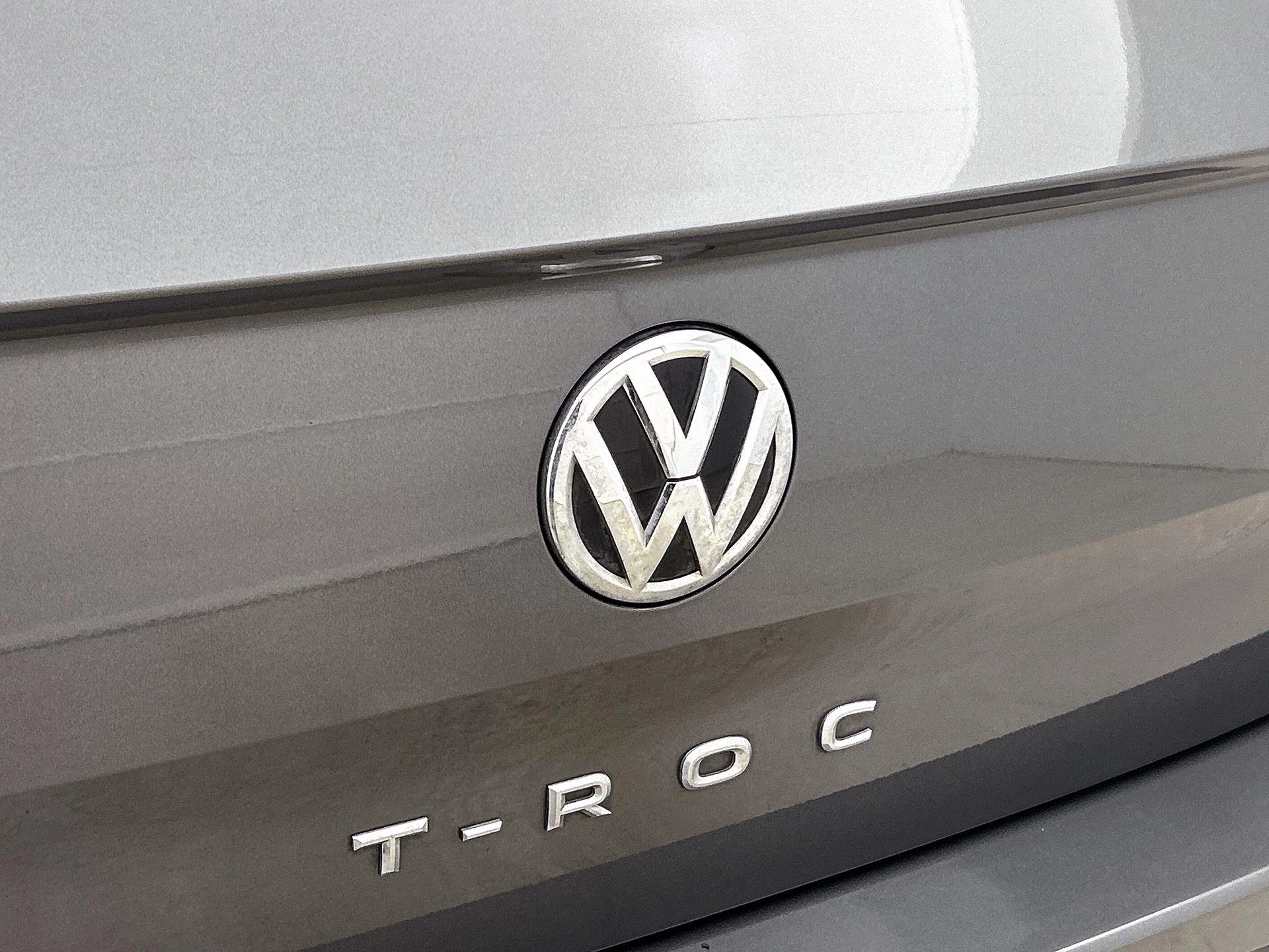 Volkswagen-T-Roc-image-24