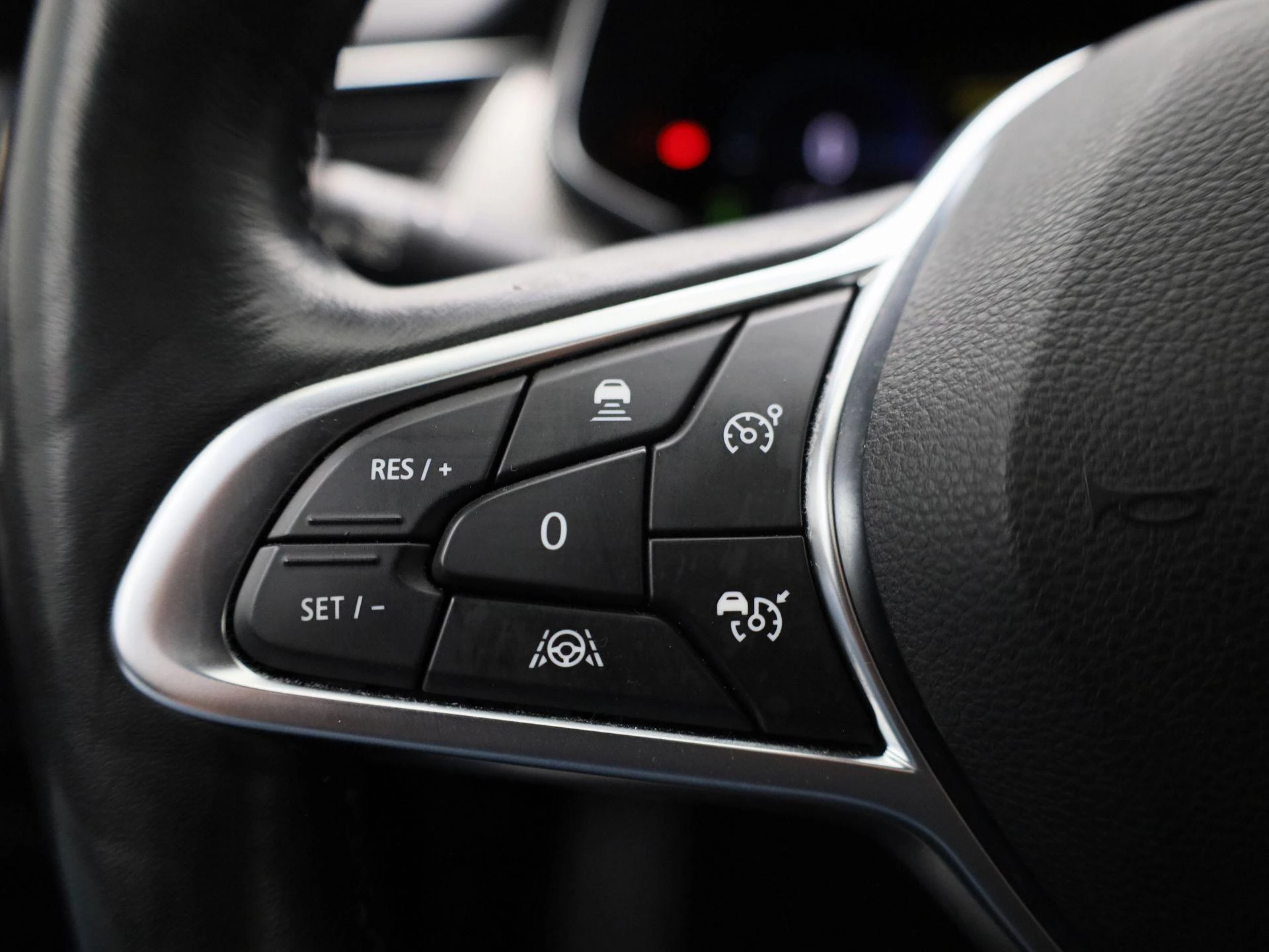 Renault-Arkana-image-24