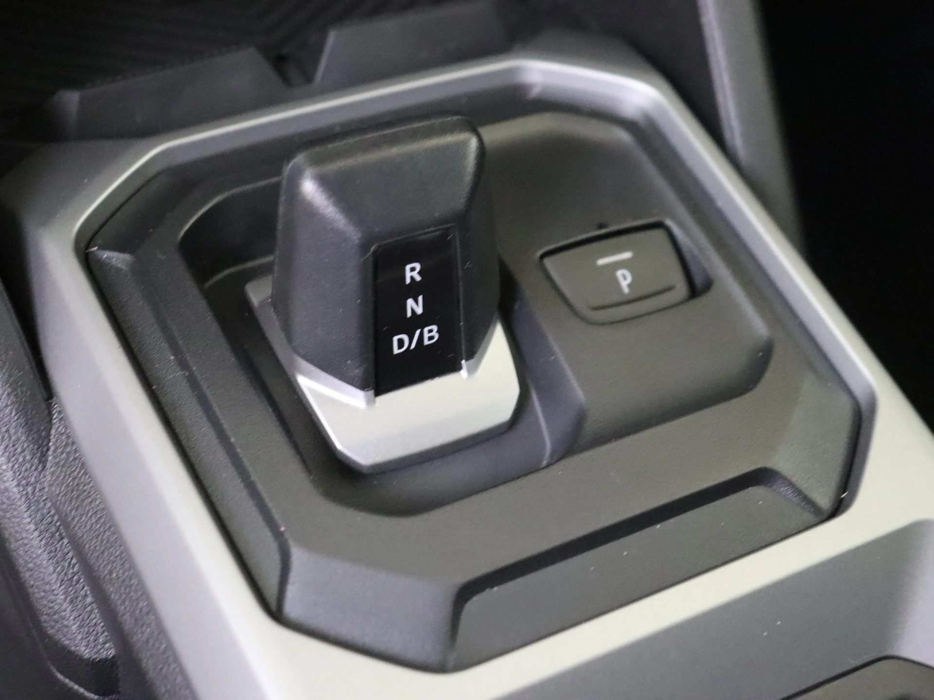 Dacia-Duster-image-13