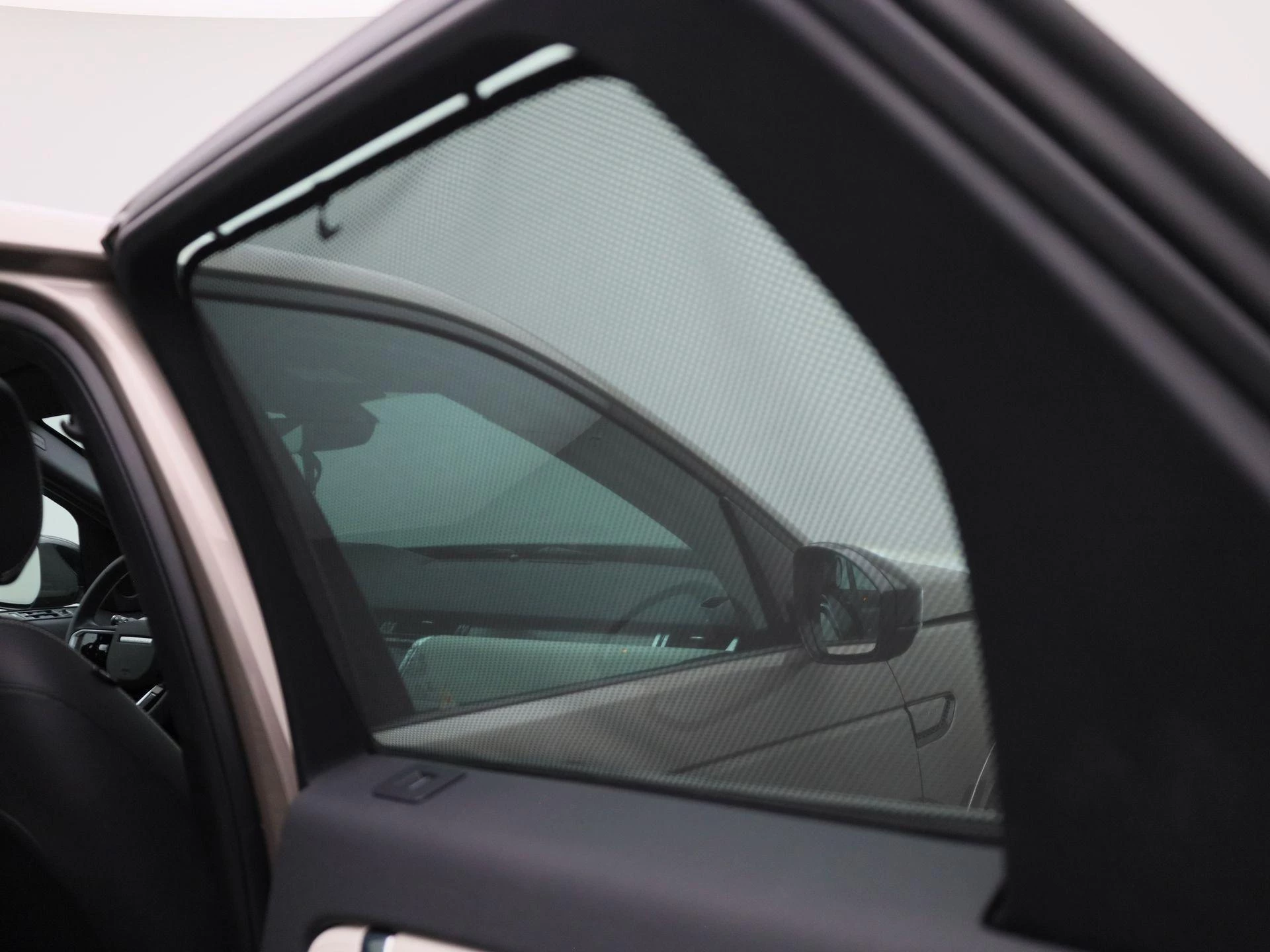 Land Rover-Discovery Sport-image-33