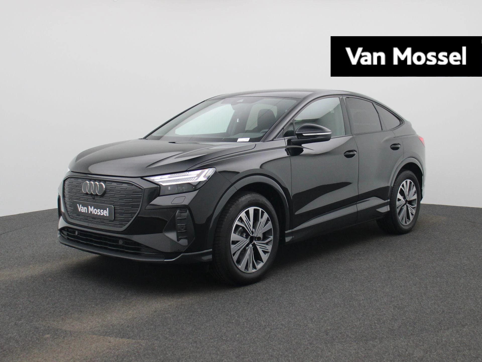 Audi-Q4 Sportback e-tron-image-0