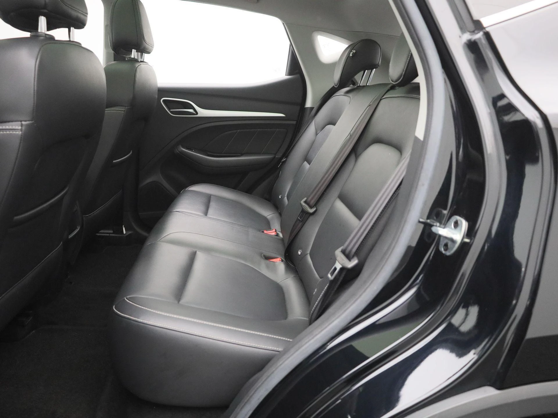 MG-ZS EV-image-11