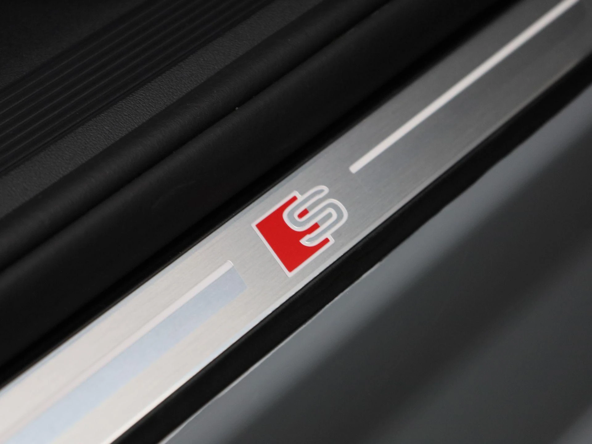 Audi-Q4 Sportback e-tron-image-41