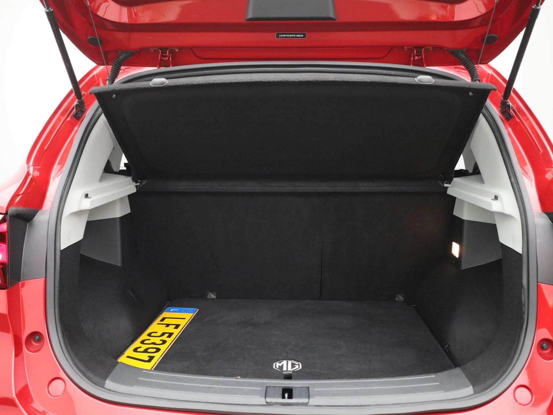 MG-ZS-image-15