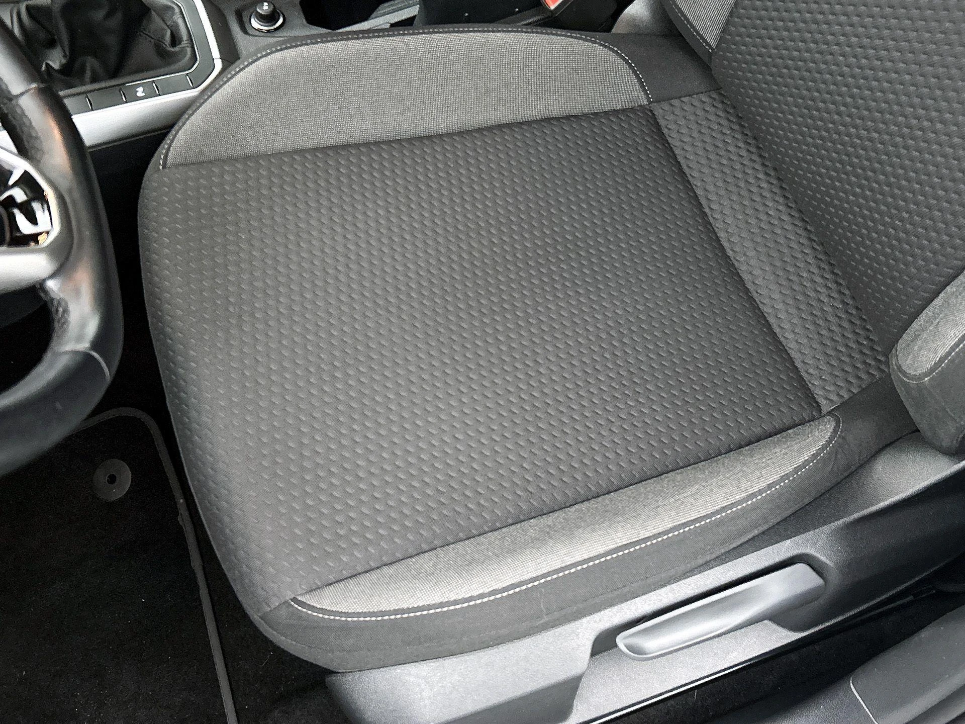 Volkswagen-Polo-image-15