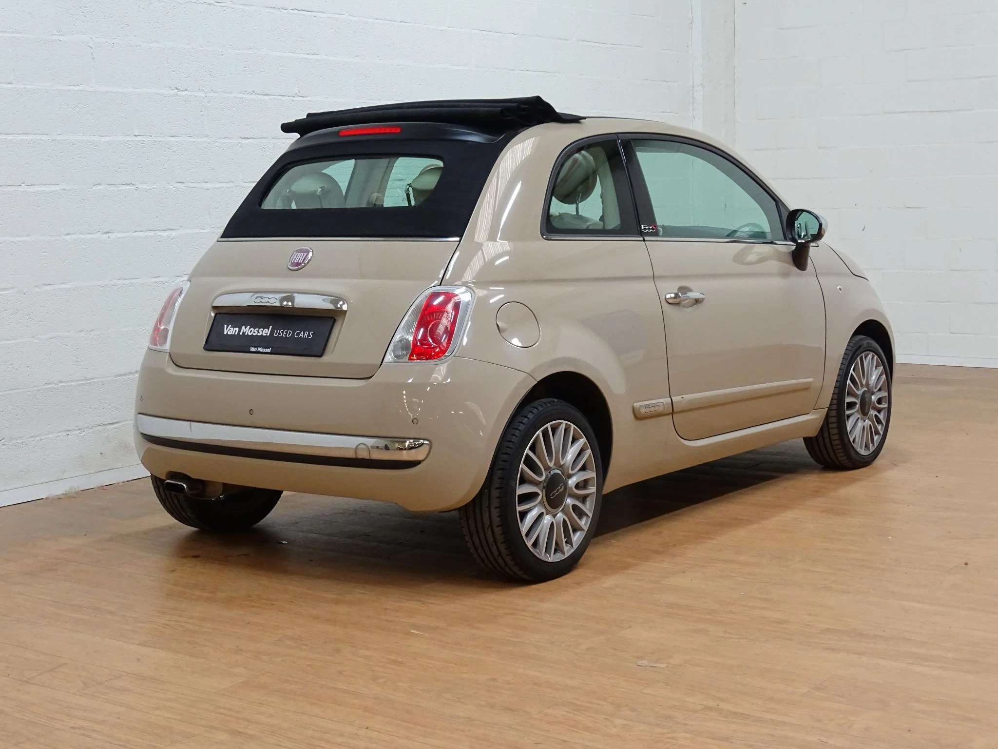 Fiat-500C-image-5