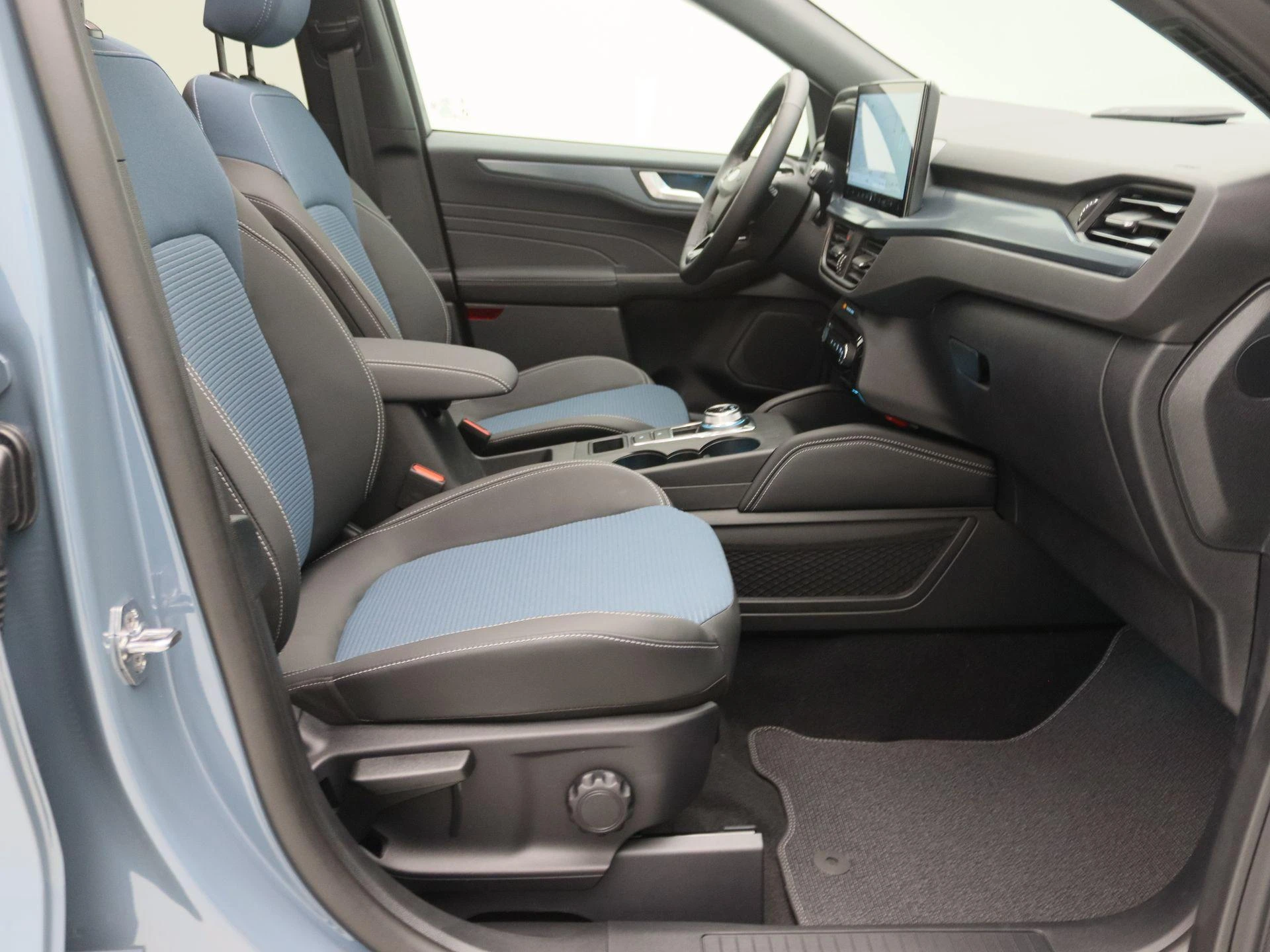 Ford-Kuga-image-26