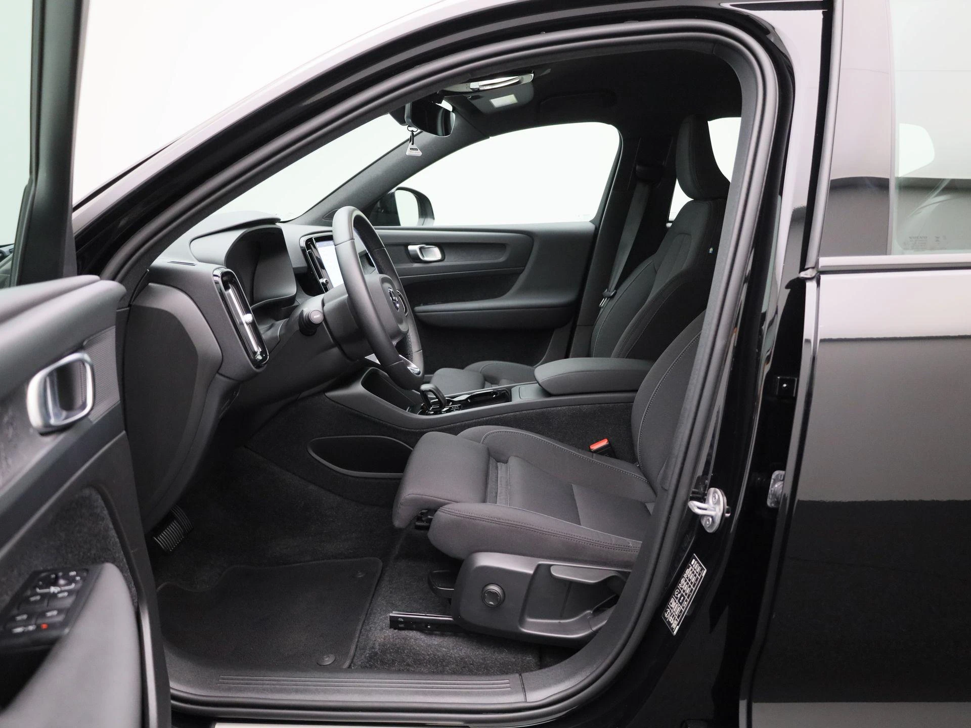 Volvo-XC40-image-8