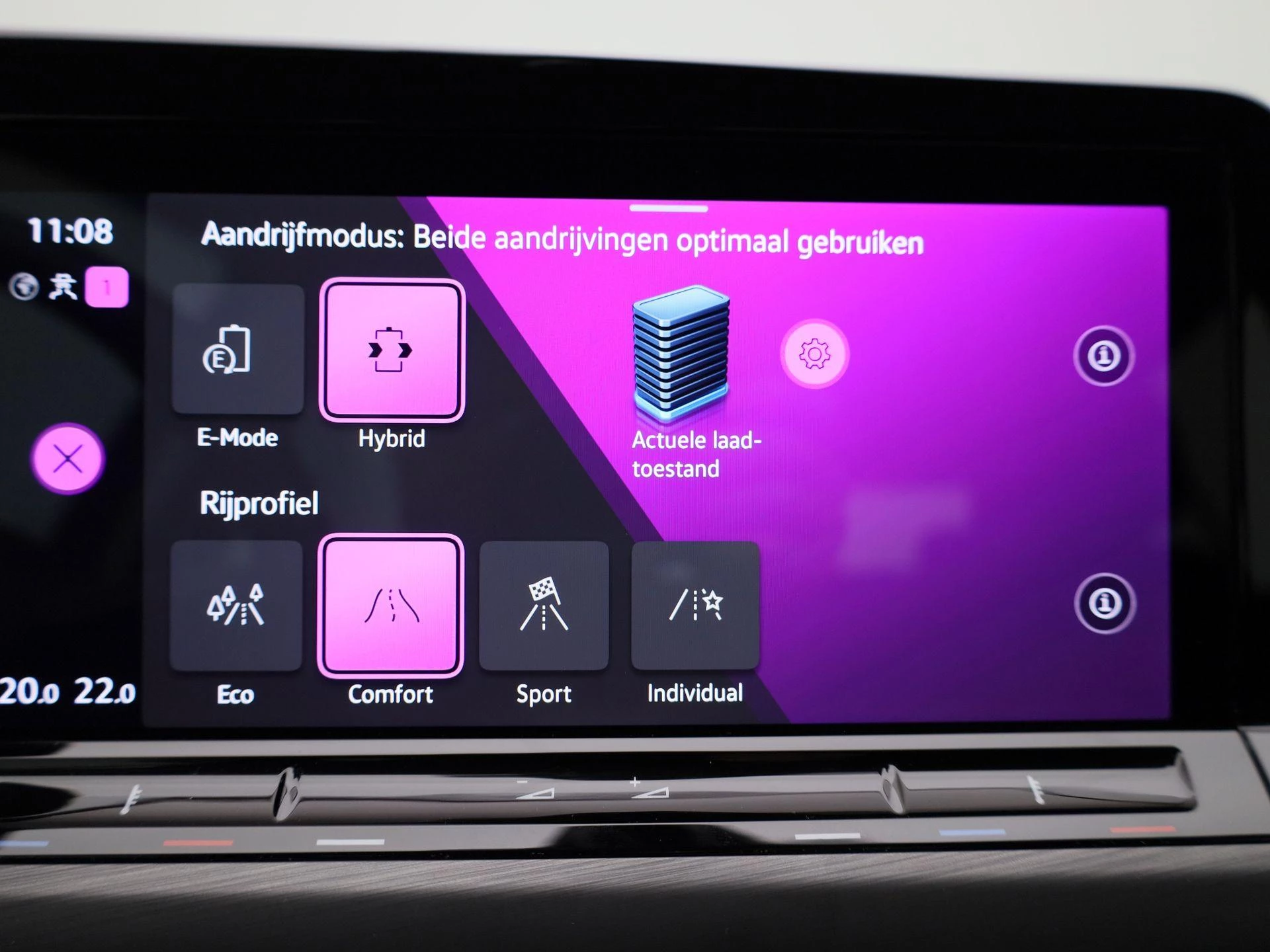 Volkswagen-Golf-image-32