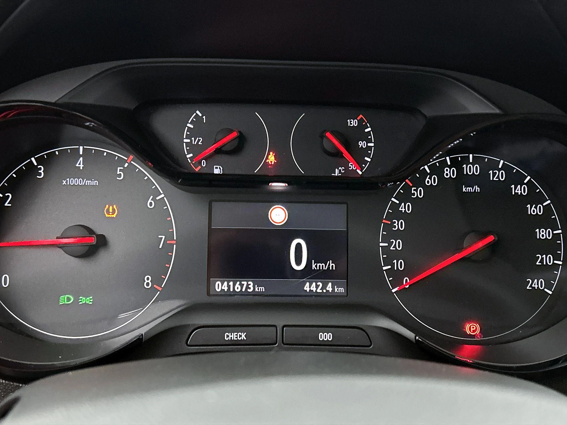 Opel-Crossland X-image-12