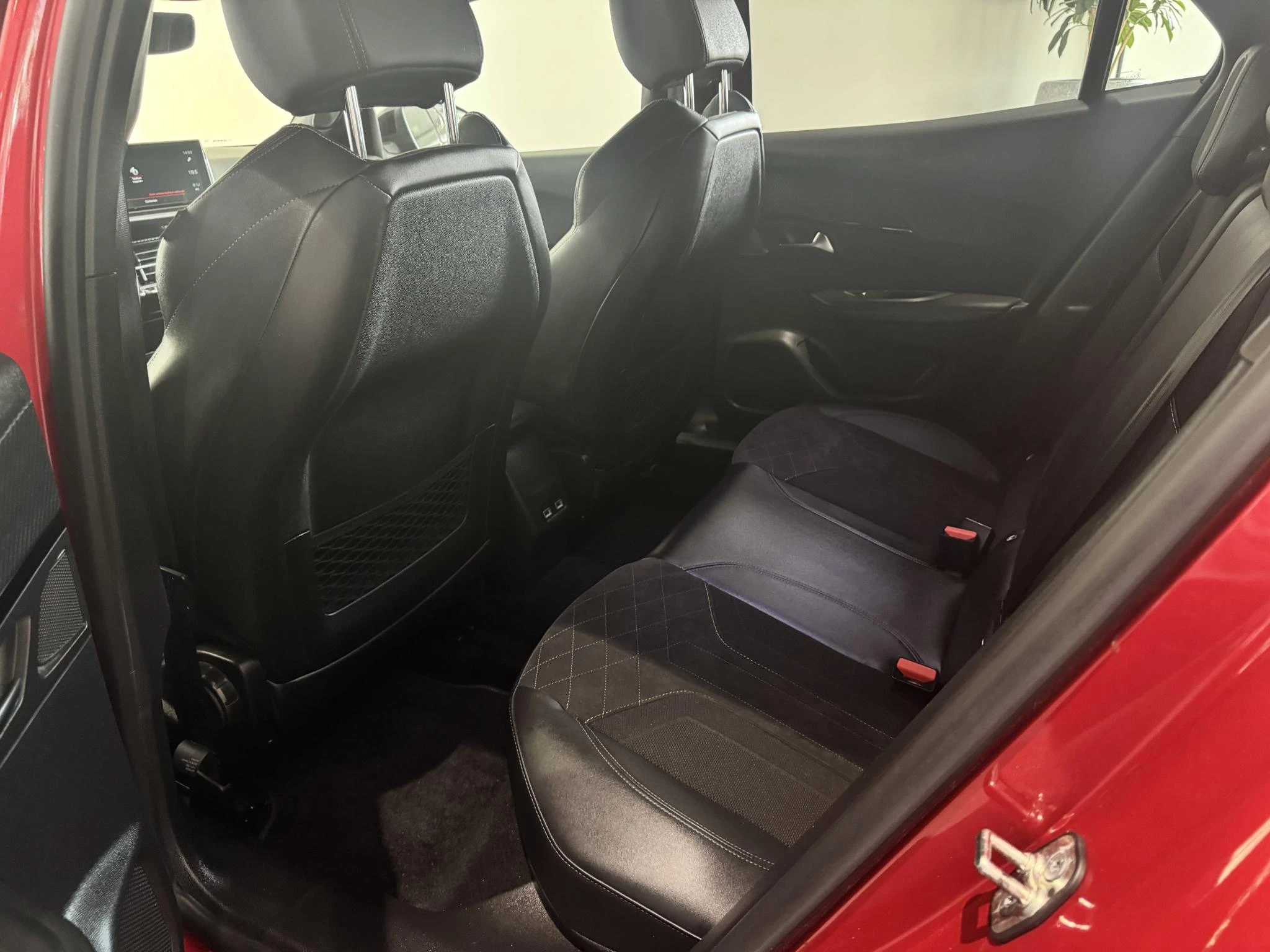 Peugeot-2008-image-20