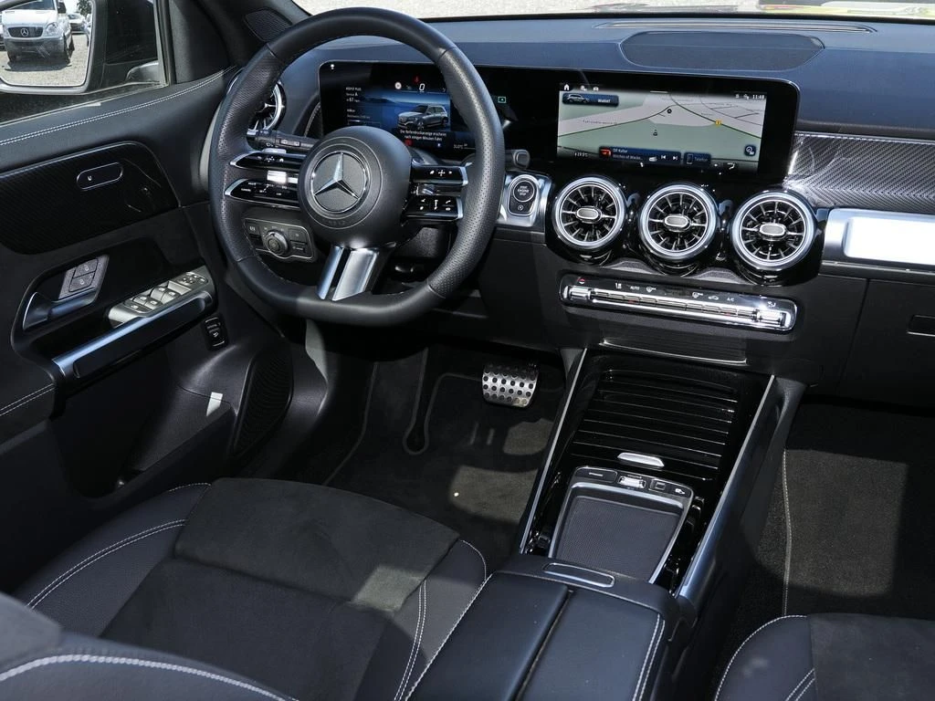 Mercedes-Benz-GLB 200 d-image-10